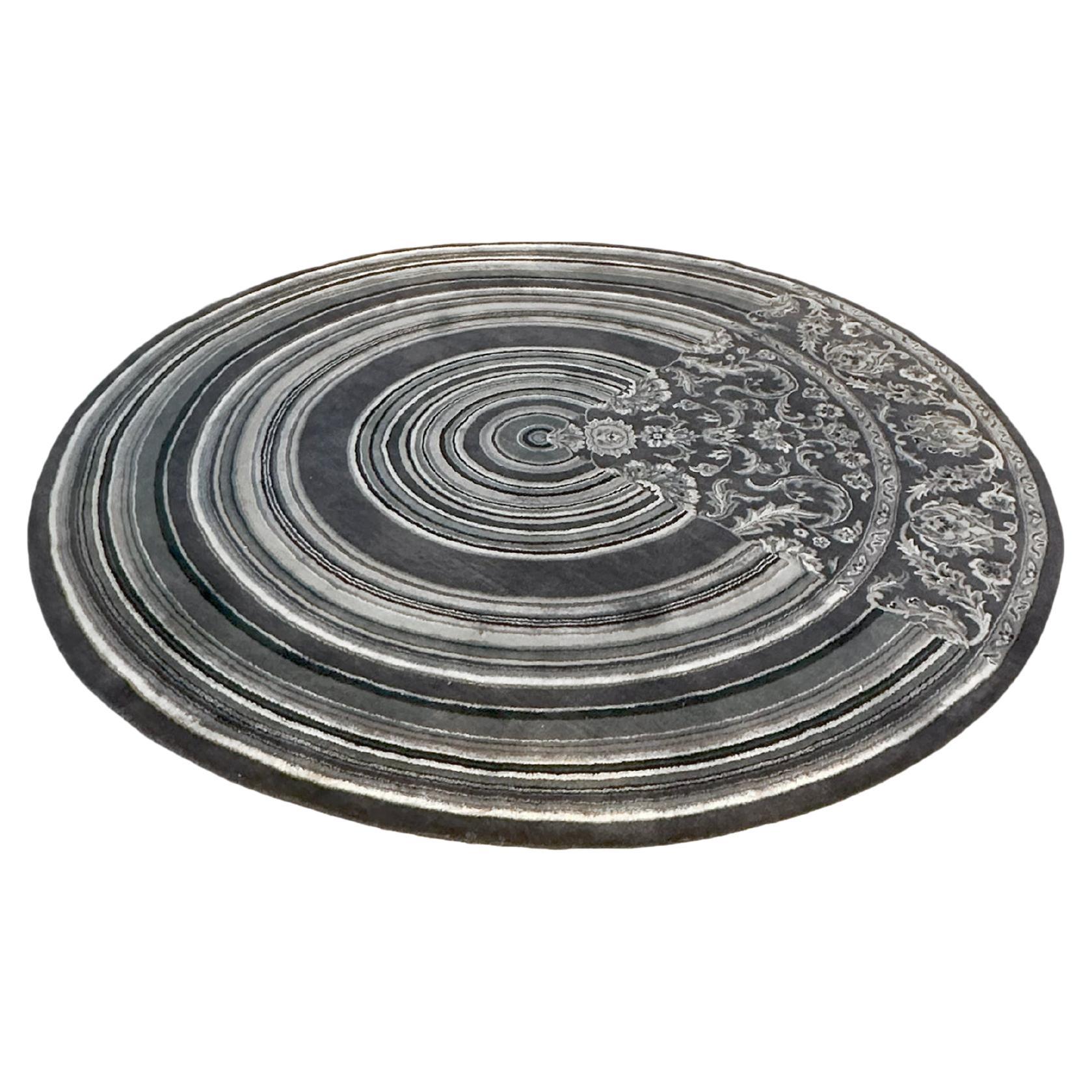 Tapis circulaire en laine gris et blanc noué à la main par Richard Hutten, 2010 en vente