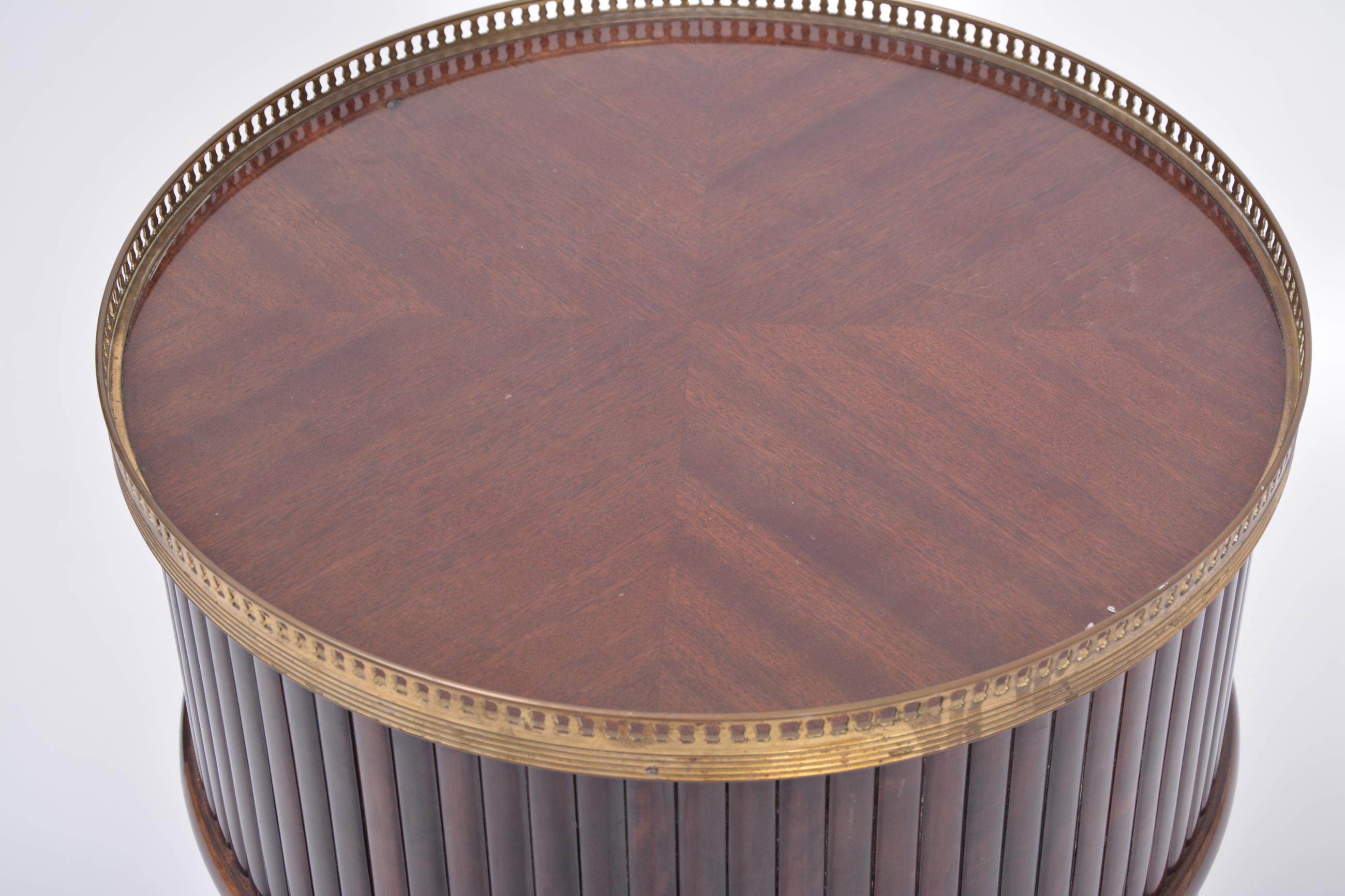 Circular Italian Mid-Century Bar Cabinet with Sliding Doors and Swiveling Tray 1