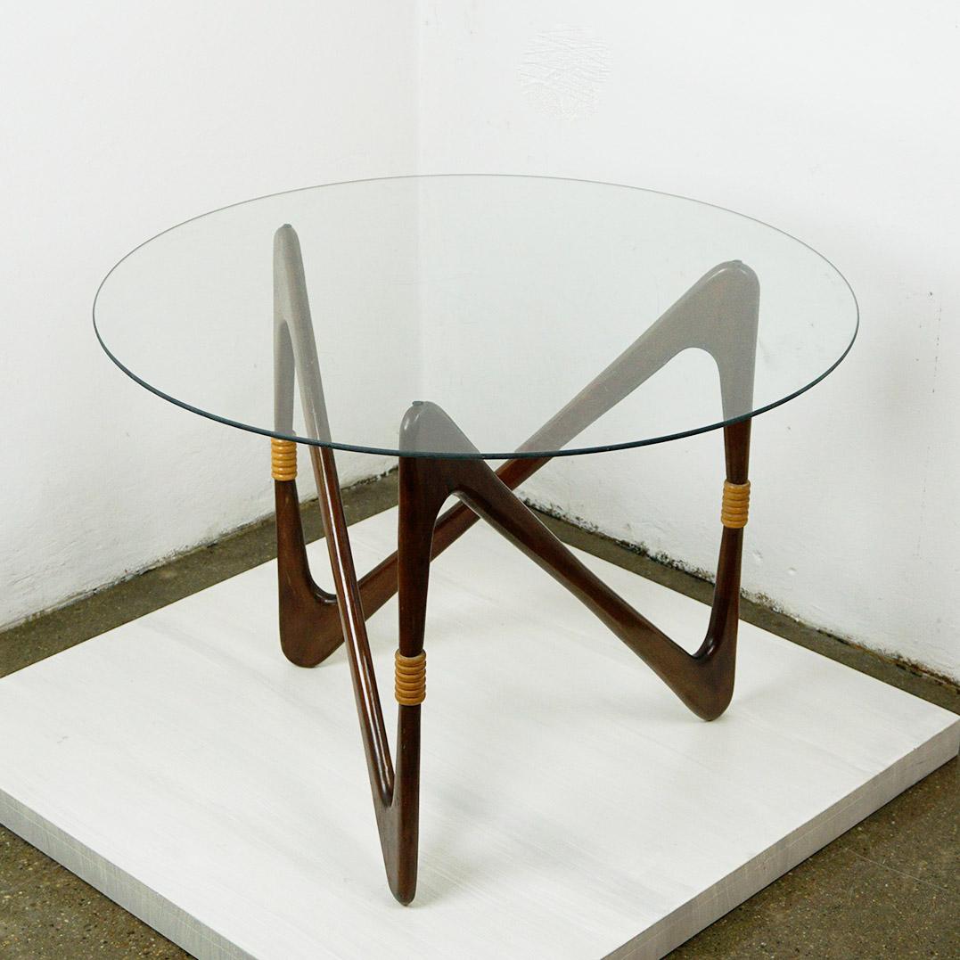 Runder italienischer Couchtisch aus der Mitte des Jahrhunderts von Cesare Lacca (Moderne der Mitte des Jahrhunderts) im Angebot