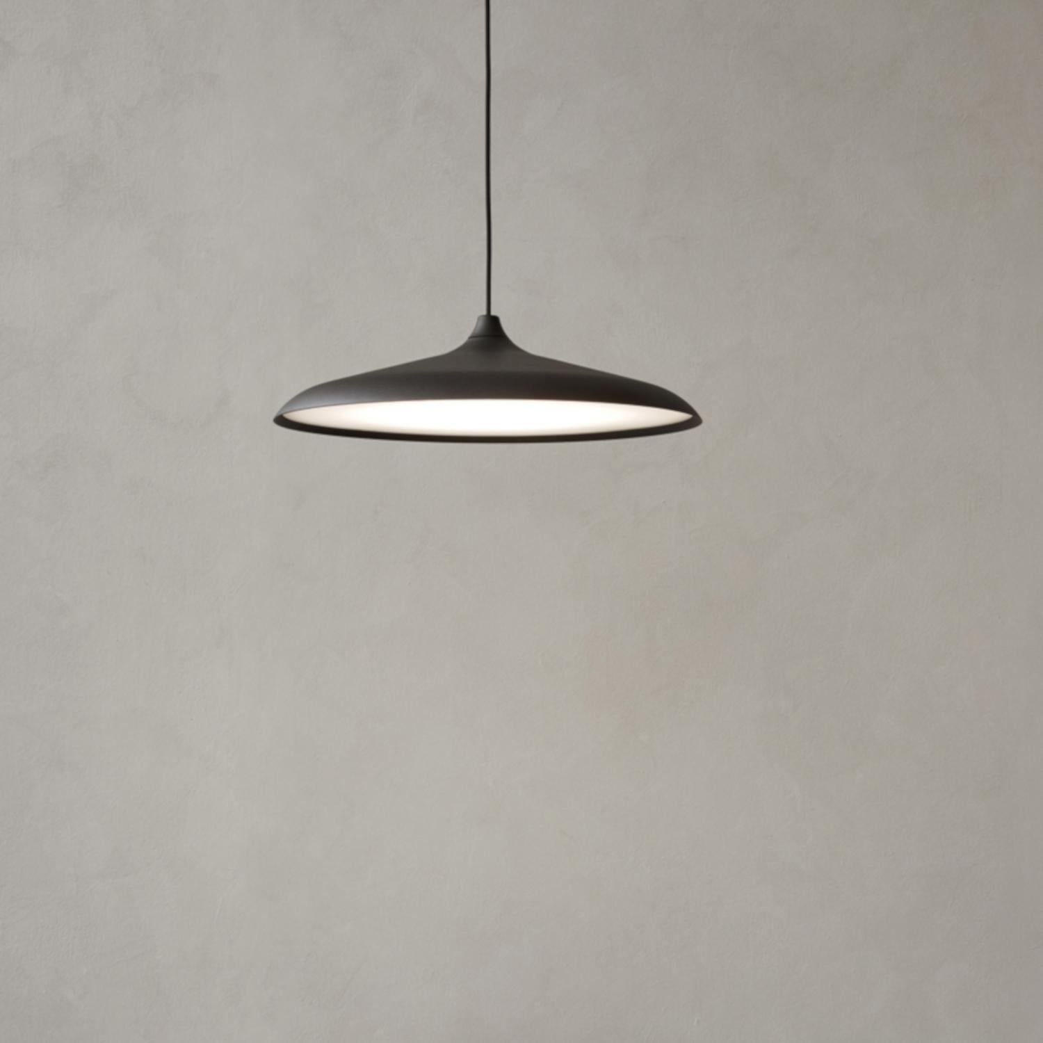 Circular Lamp, Black (Skandinavische Moderne) im Angebot