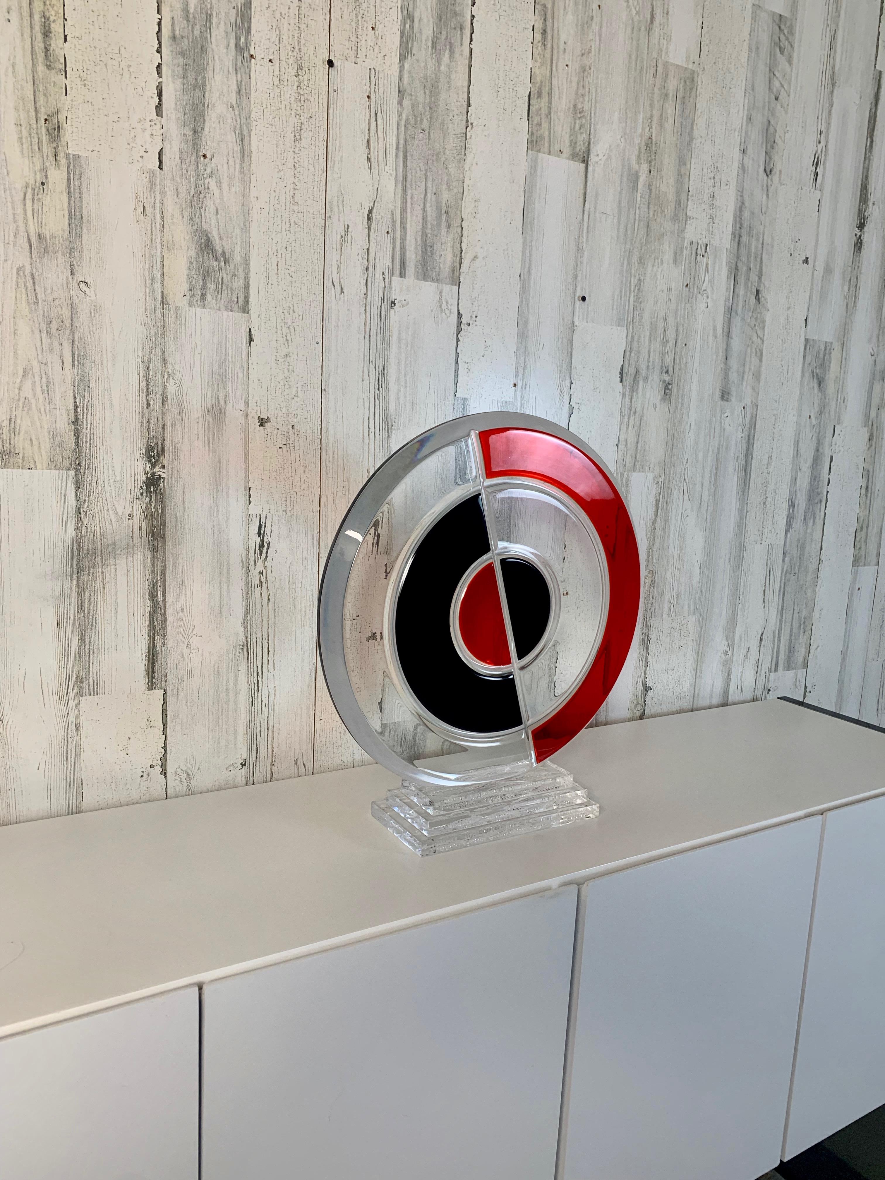 Scultura circolare in lucite di Shlomi Haziza in vendita 8