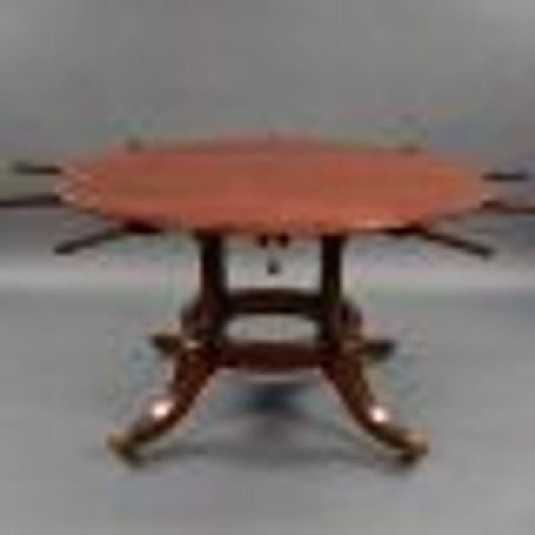 Circular Mahogany Extending Table For Sale 2