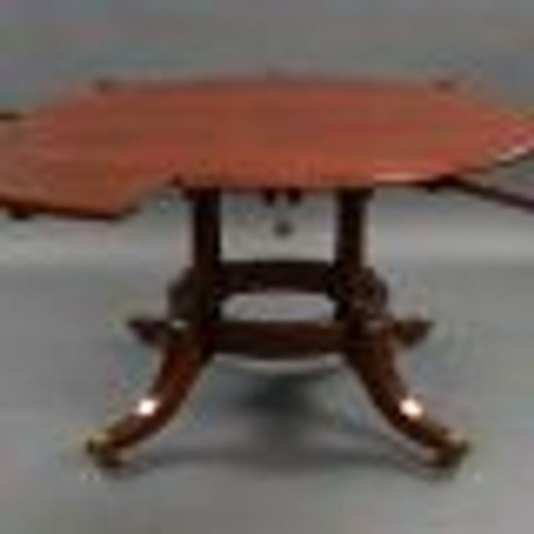 Circular Mahogany Extending Table For Sale 3