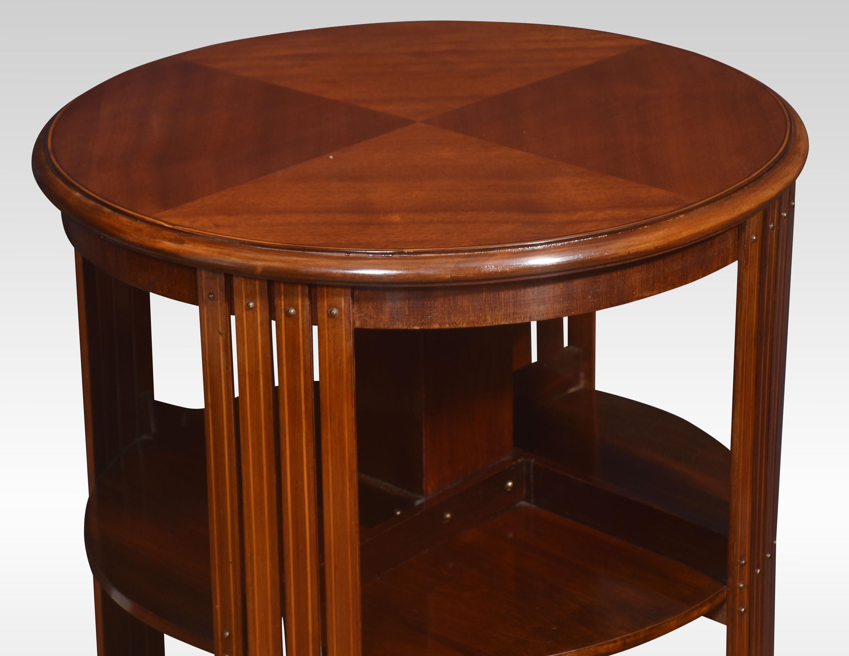 Circular mahogany revolving bookcase In Good Condition For Sale In Cheshire, GB