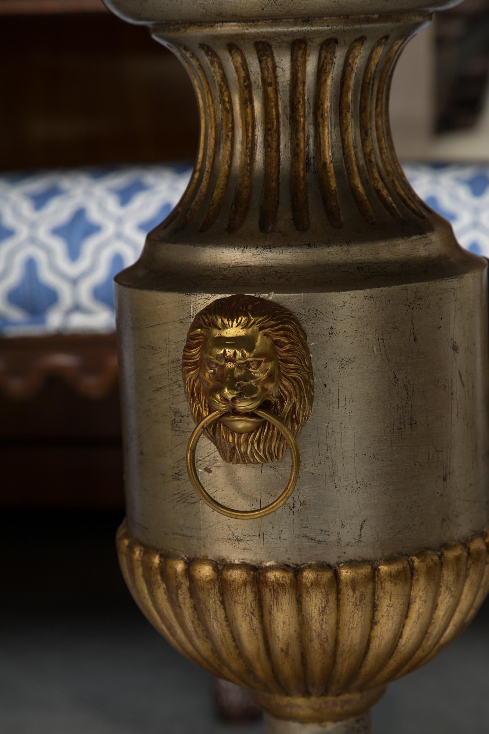 Polished Circular Marble-Top Table on Pedestal Base