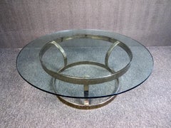 Runder Couchtisch der Mid-Century Modern