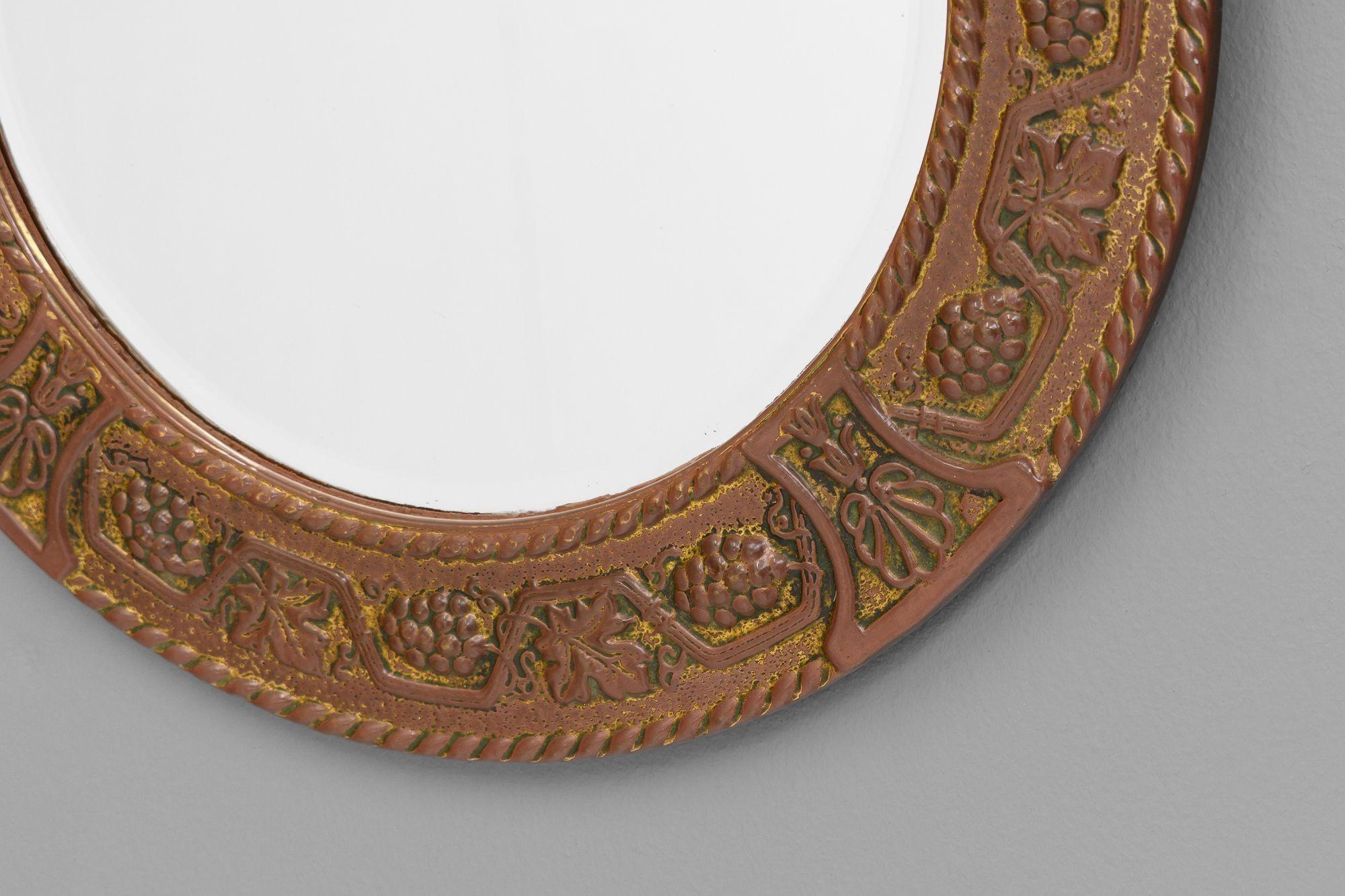 Circular Mirror In Good Condition For Sale In London, England