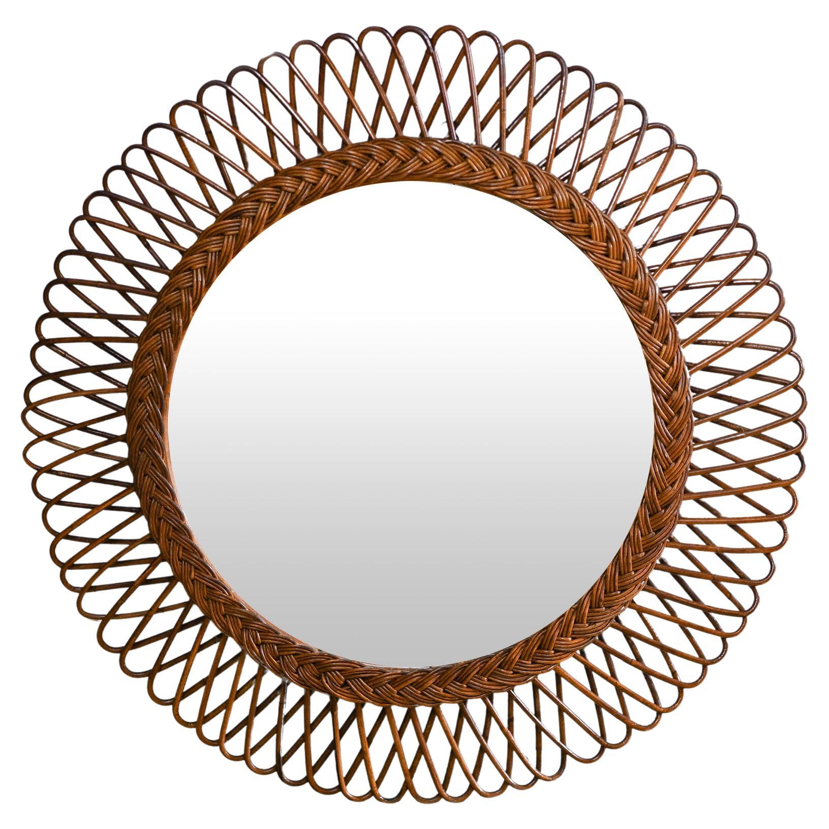 Circular mirror in hand-woven rush, Italy 1970.  Product details  Dimensions: 70 For Sale
