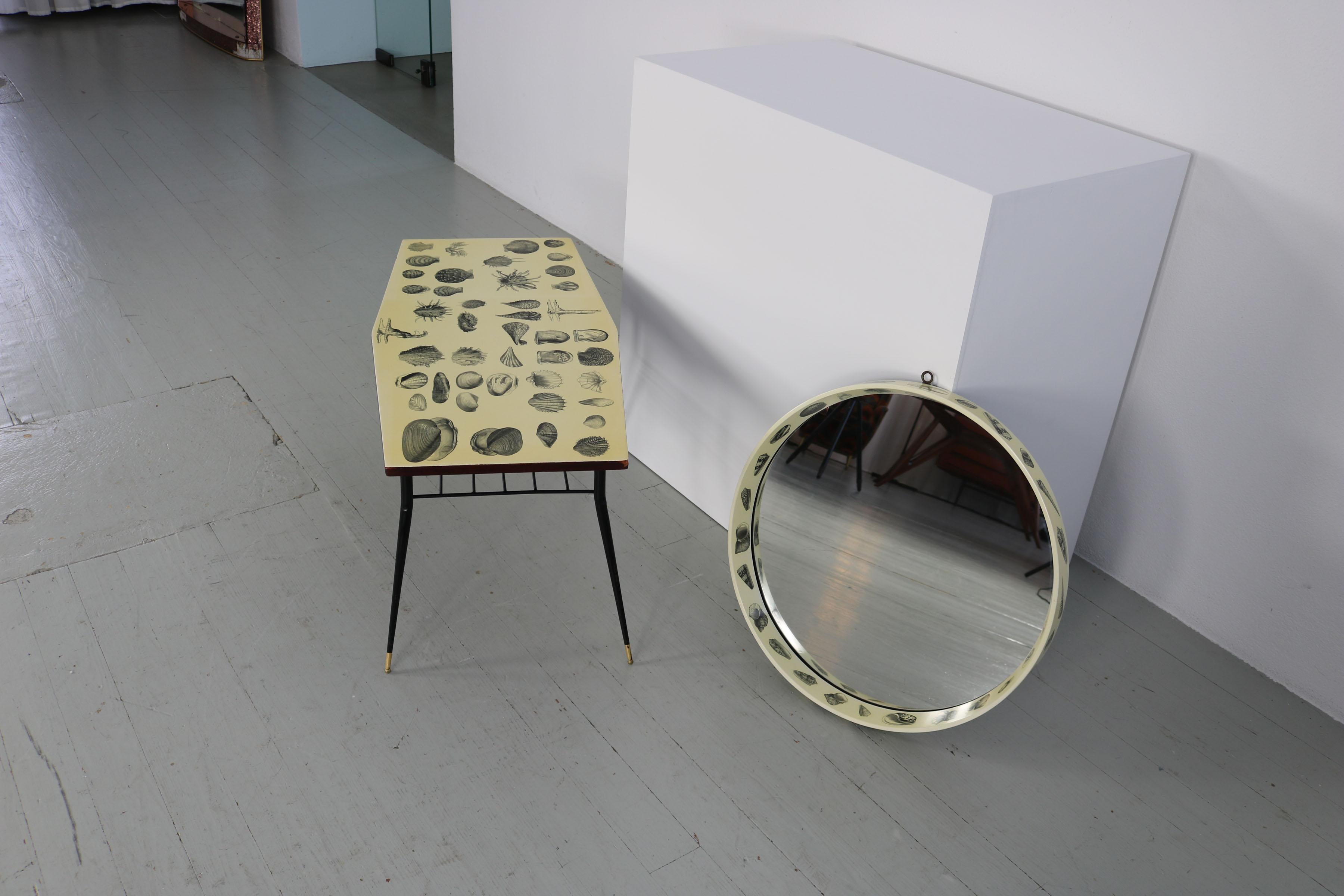 Circular Mirror in the Manner of Fornasetti, from Italy 1950 For Sale 5