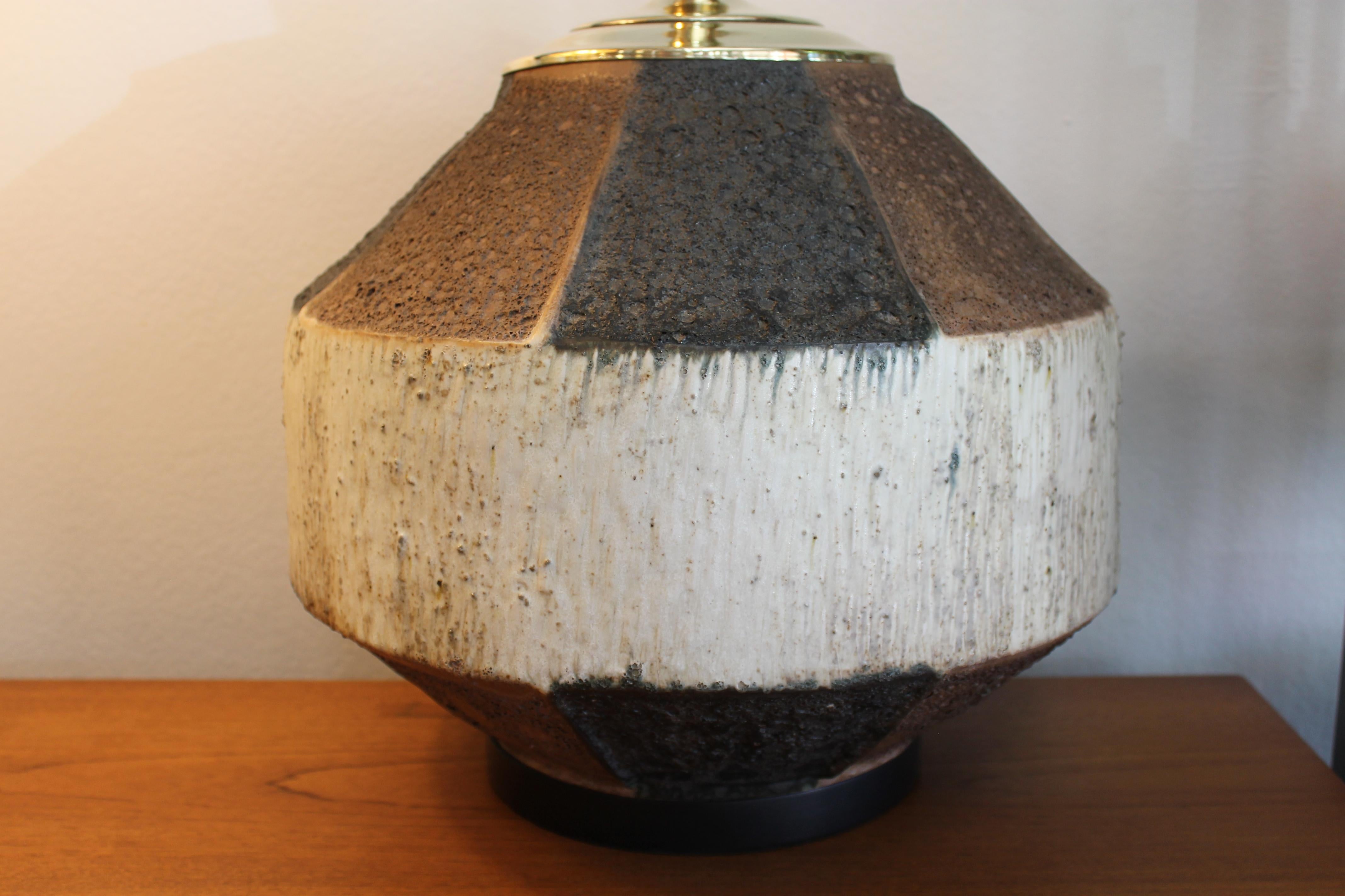 Circular Octagon Pattern Ceramic Lamp For Sale 1