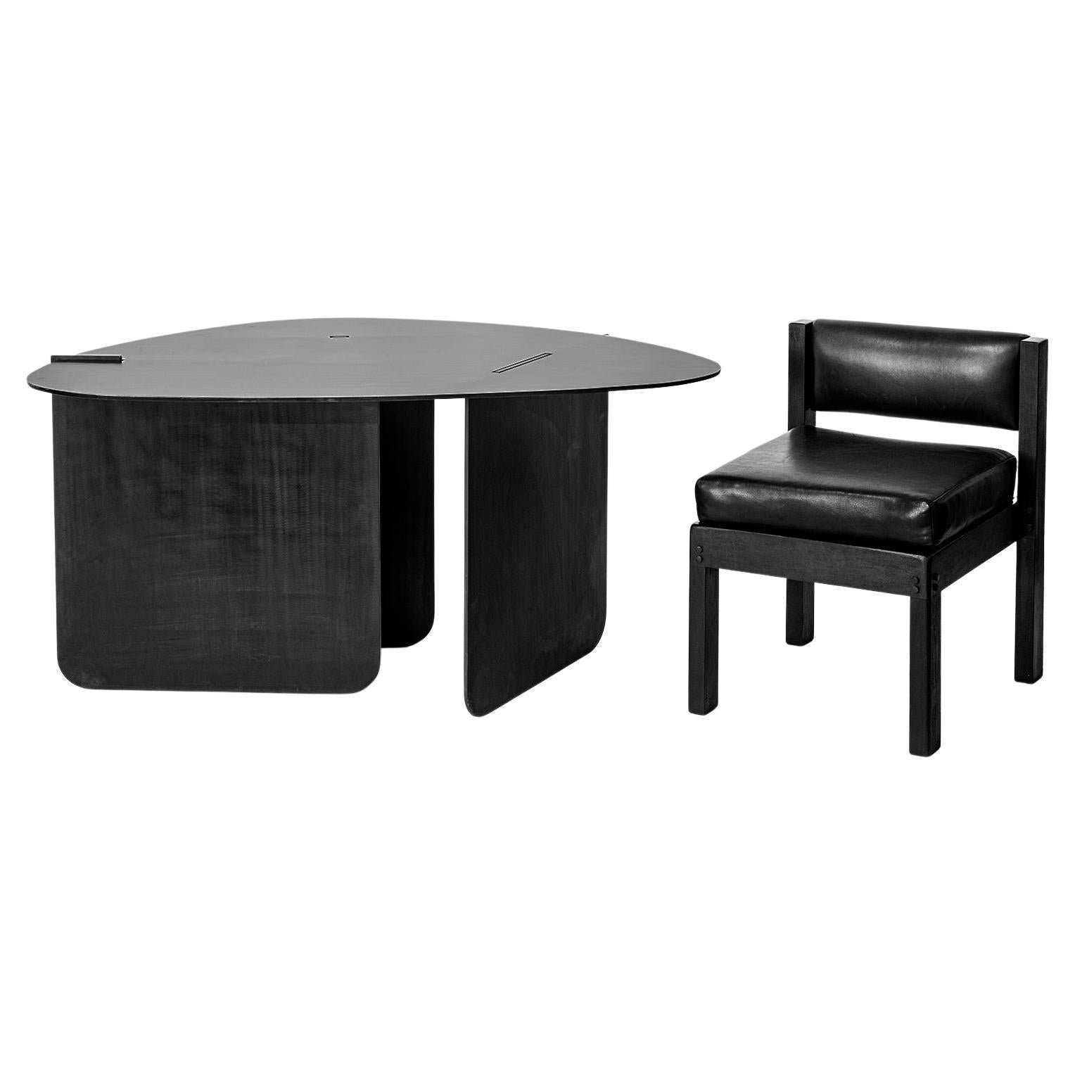 Table circulaire de bureau/de salle à manger organique noire moderne et contemporaine en acier noirci