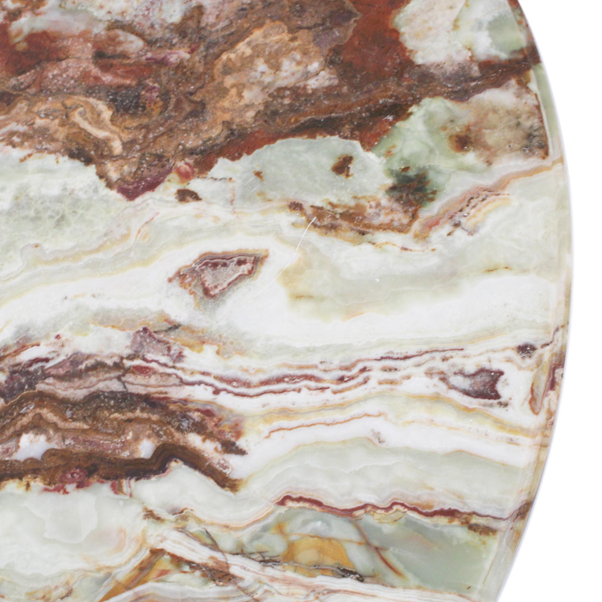 Runder Onyx Couchtisch mit Stahlgestell, Italien im Zustand „Gut“ im Angebot in Madrid, ES