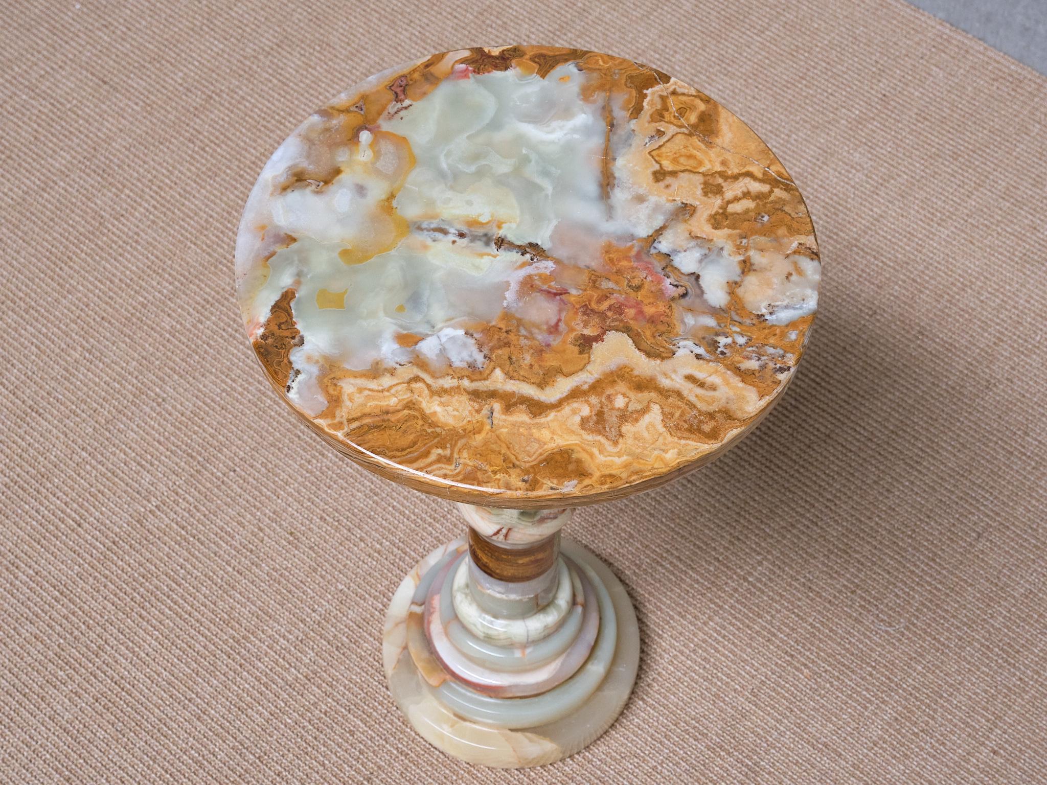 Circular Onyx Side Table with Pedestal Base, Italy, 1960s 2