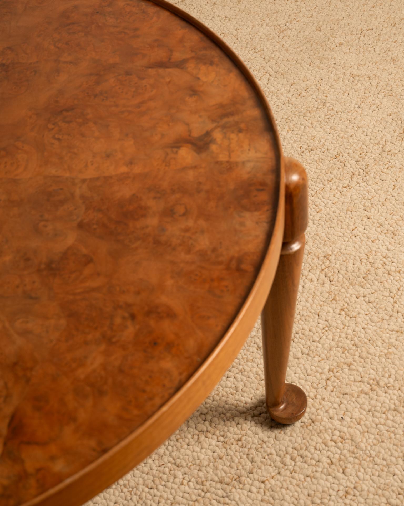 Circular side table attributed to Josef Frank - 1940s For Sale 3