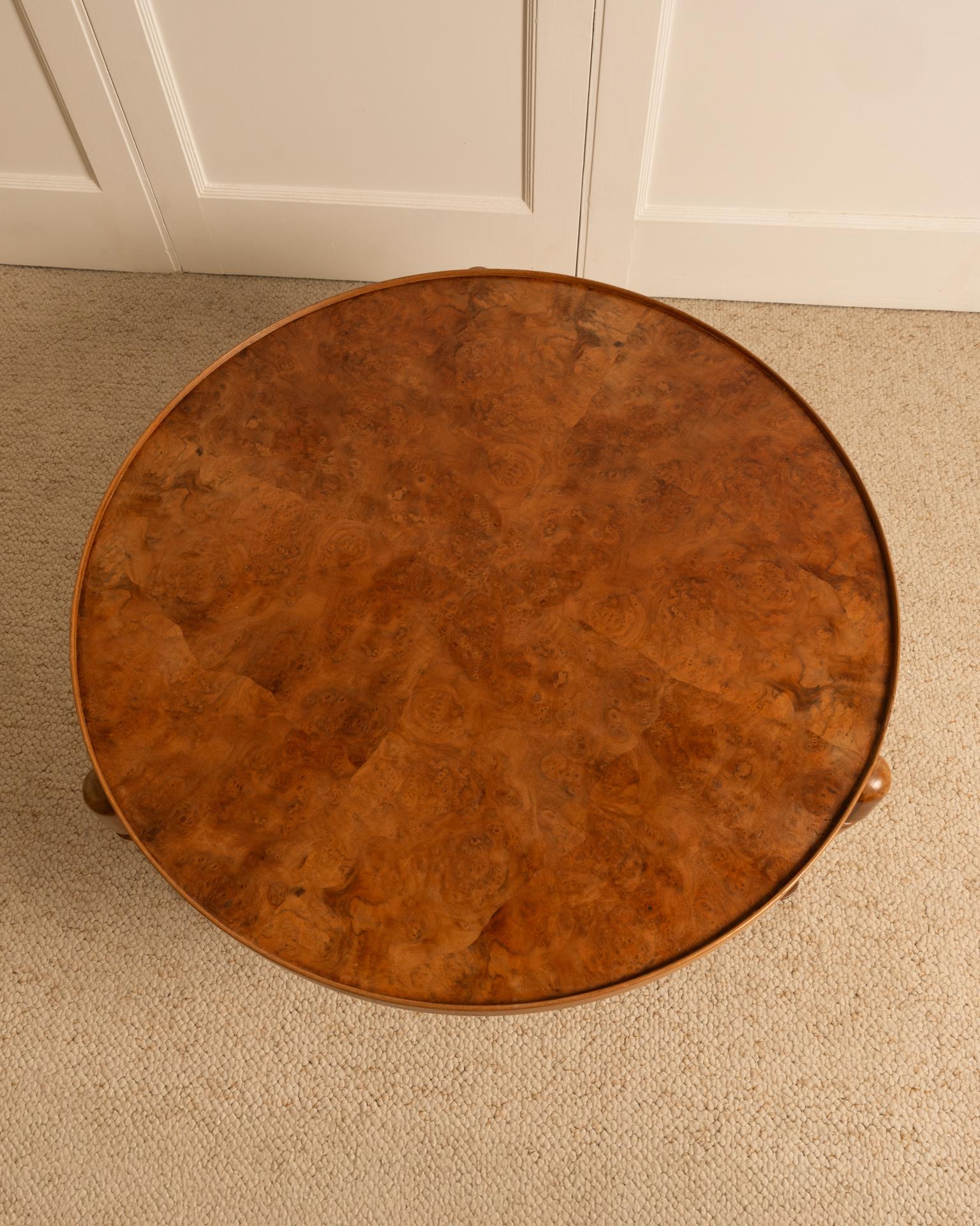 Circular side table attributed to Josef Frank - 1940s For Sale 4