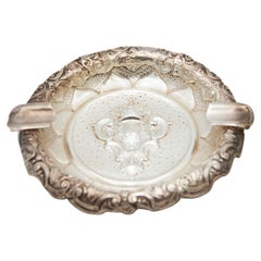 Circular silver ashtray with the coat of arms of Portugal