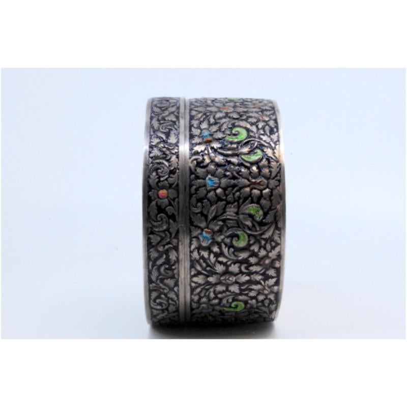 Circular silver box with enameled reliefs in oriental style and Buddhist temple For Sale 3