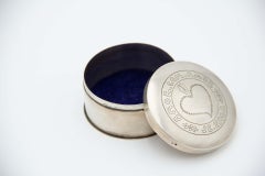 Circular silver jewelry box