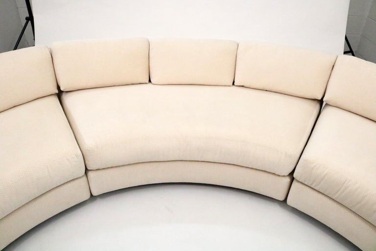 Circular Sofa by Milo Baughman In Good Condition For Sale In Denver, CO