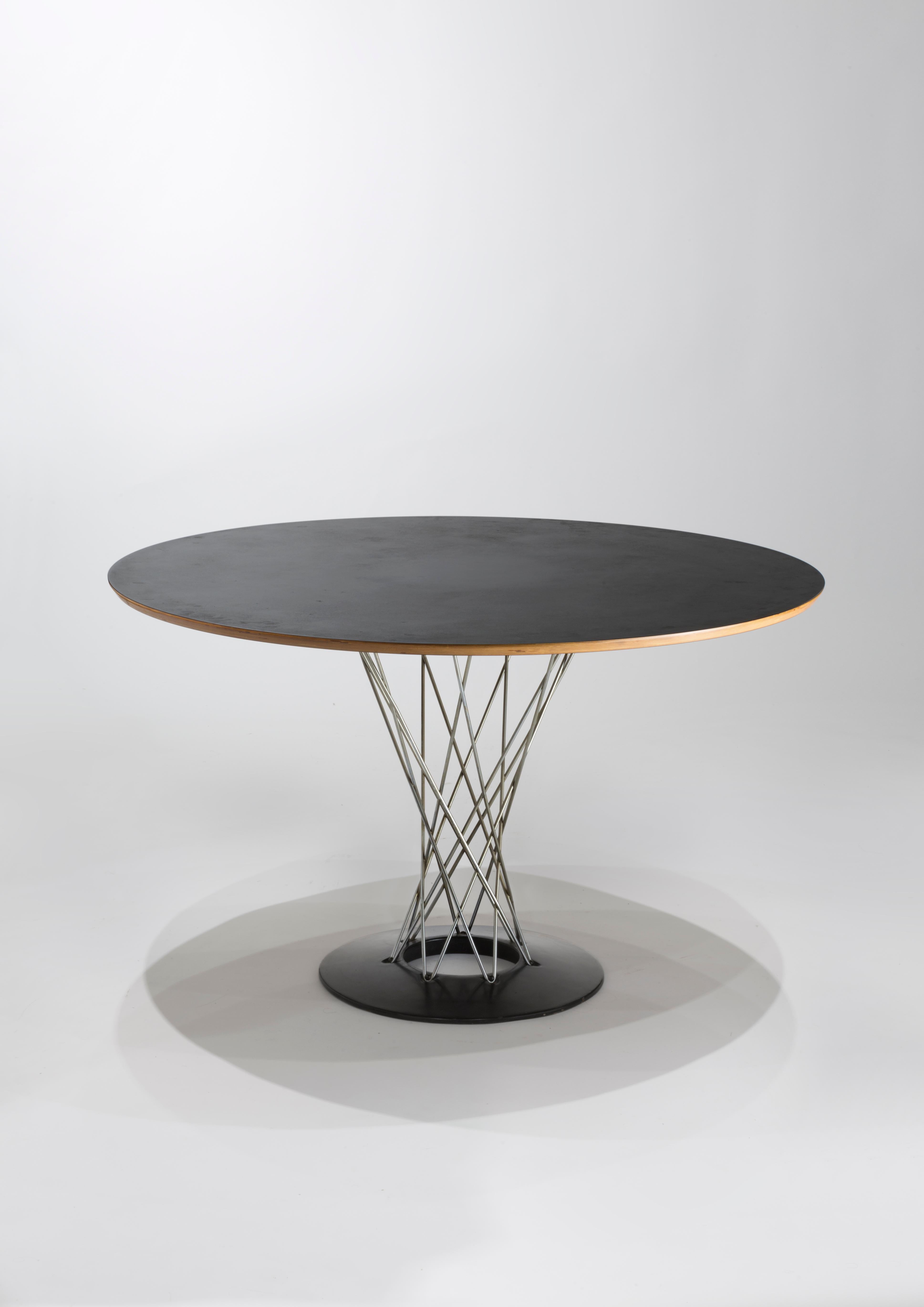 Mid-Century Modern Circular Table Model 312 by Isamu Noguchi