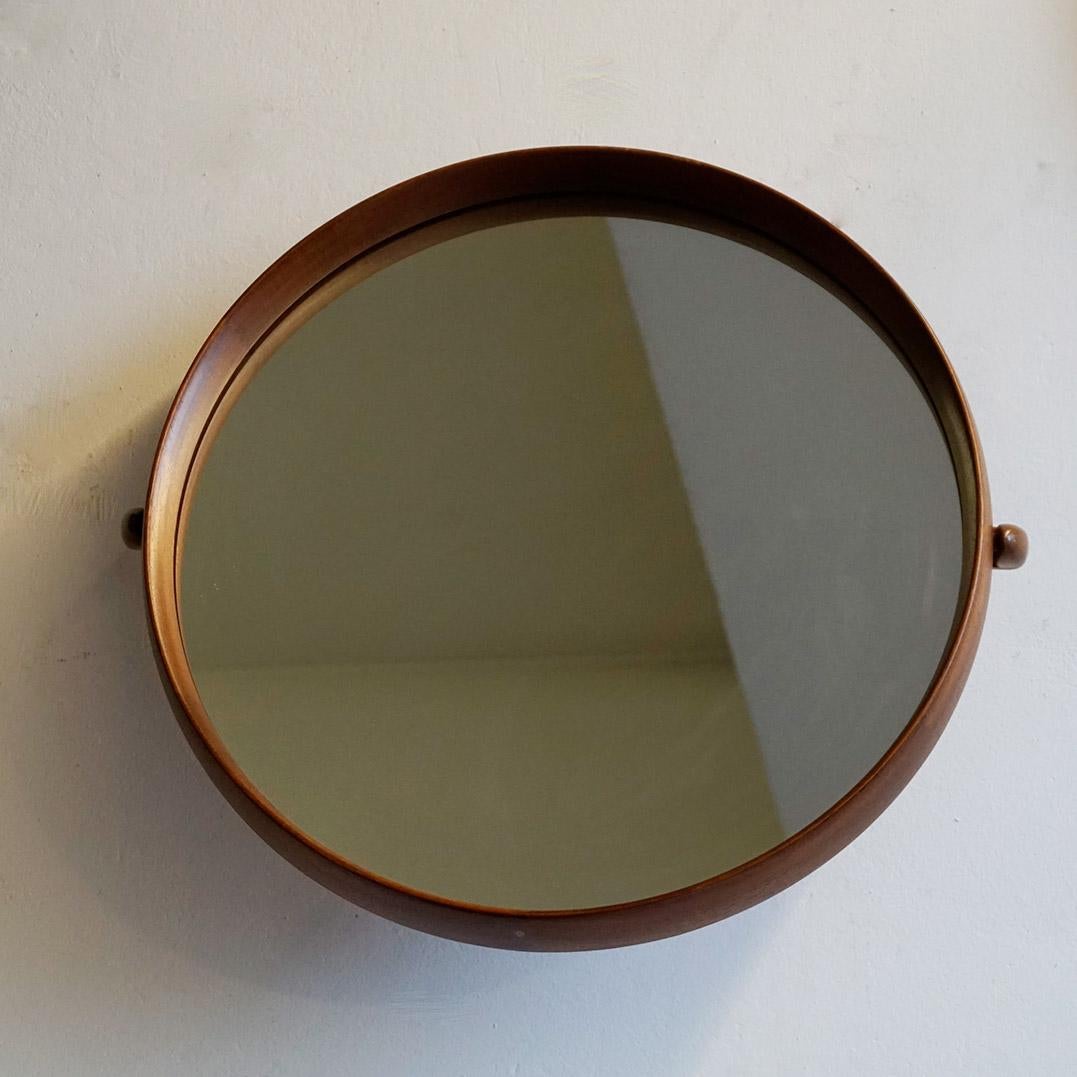 Circular Teak Wall Mirror attr U. and O. Kristiansson for Luxus Vittsjö Sweden In Good Condition For Sale In Vienna, AT