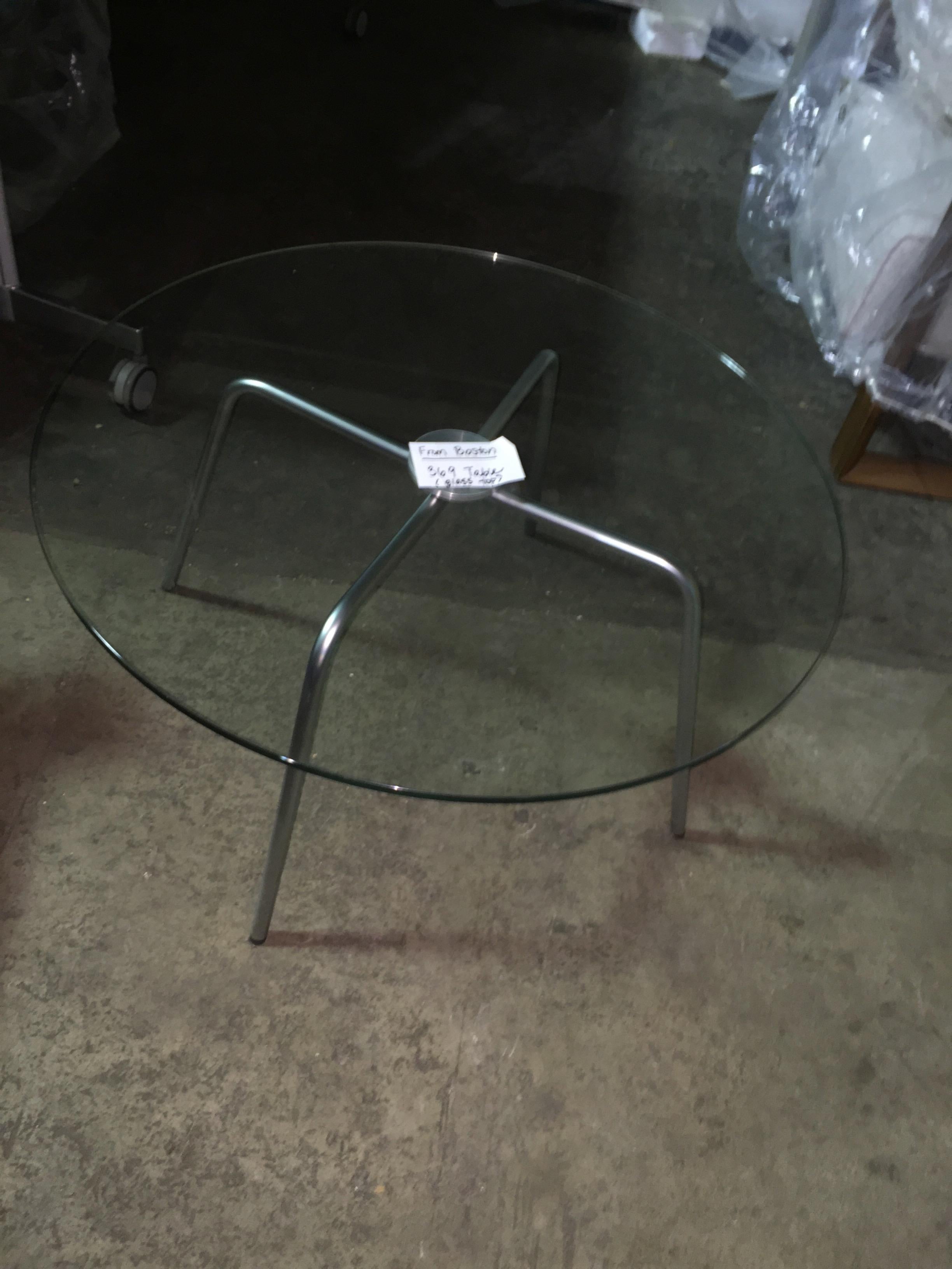 German Walter Knoll 369 Table