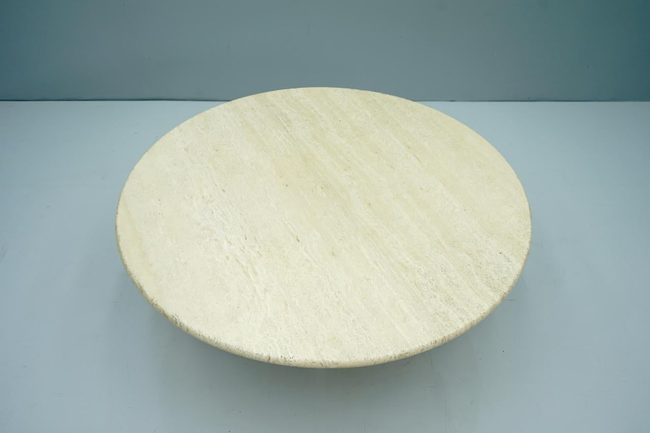 Circular Travertine Coffee Table, Italy, 1970s For Sale 1