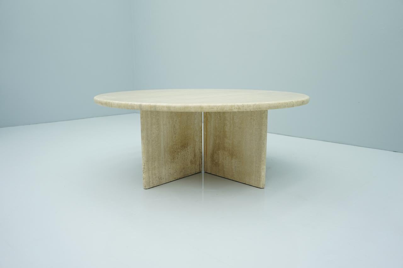Circular Travertine Coffee Table, Italy, 1970s For Sale 3