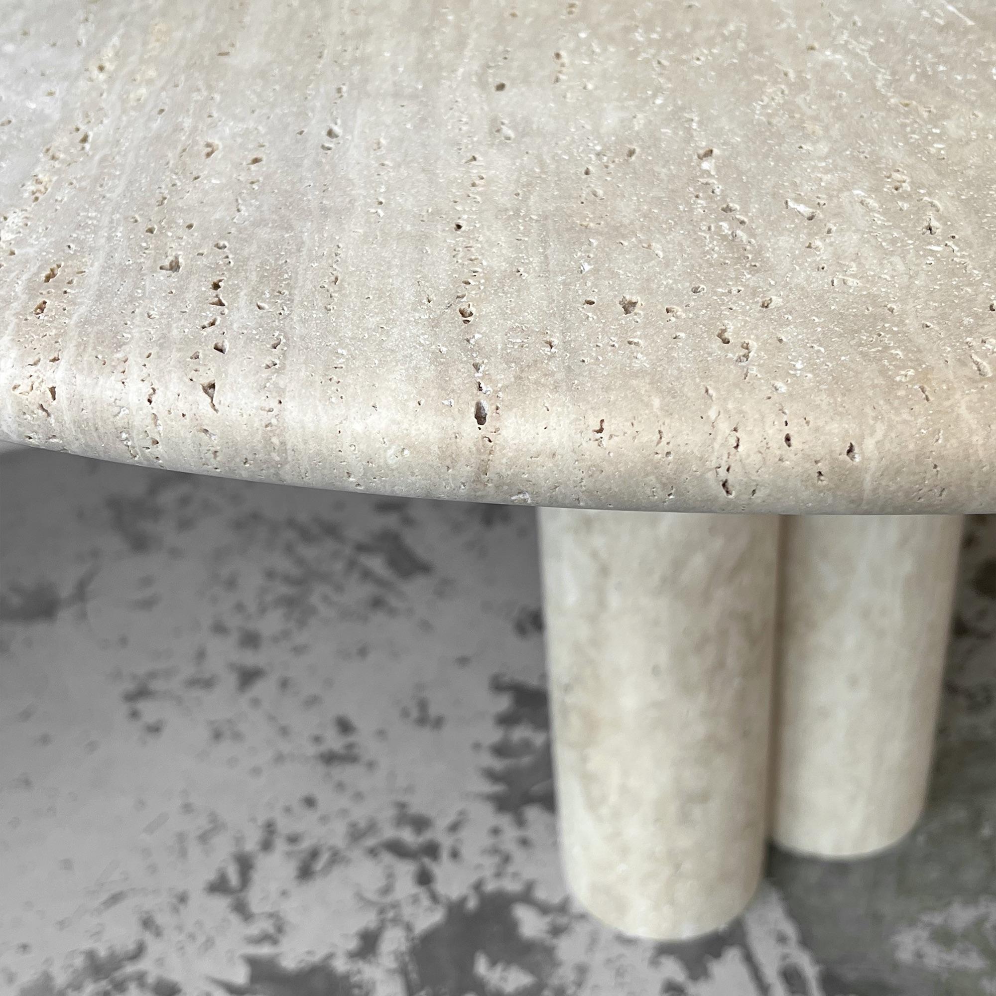 Circular travertine dining table For Sale 2