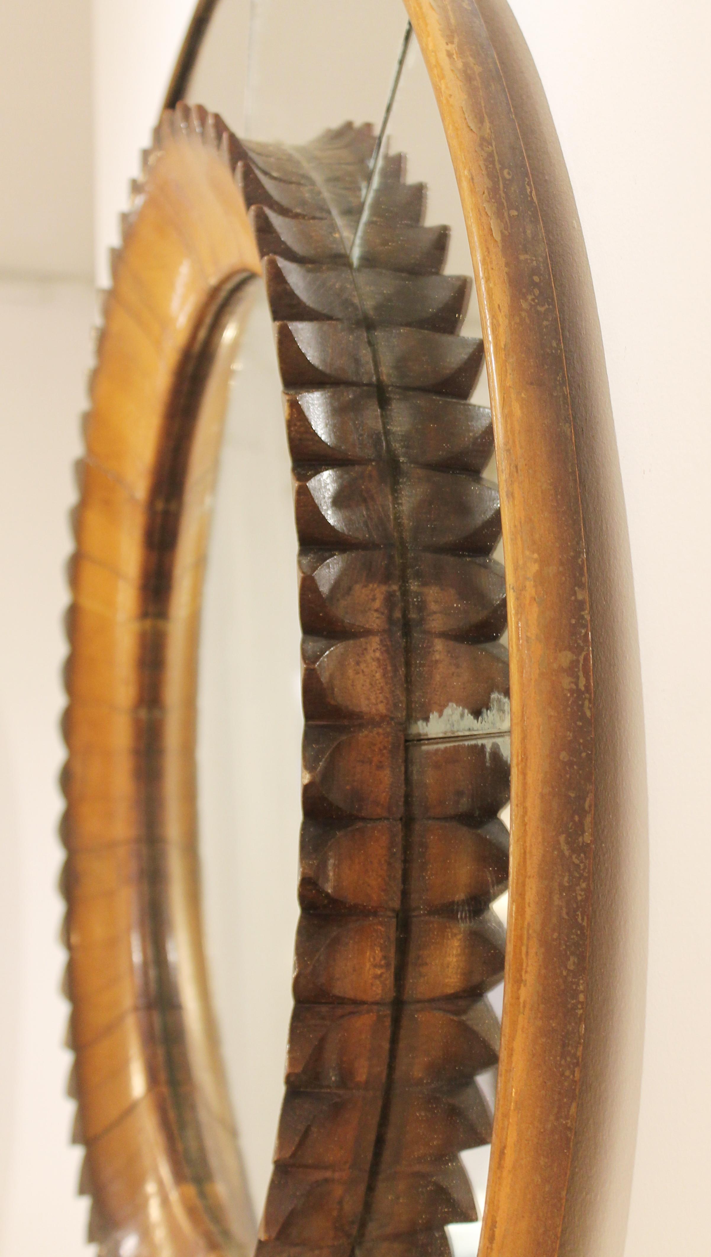 Circular Walnut Wall Mirror by Fratelli Marelli Italy, circa 1950s In Fair Condition In Brussels, BE