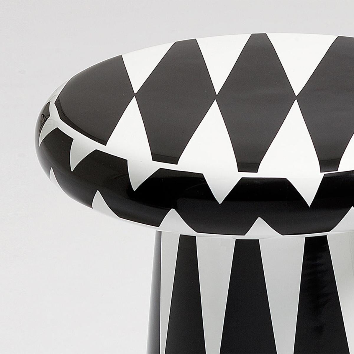 Circus Black and White Side Table In New Condition For Sale In Paris, FR