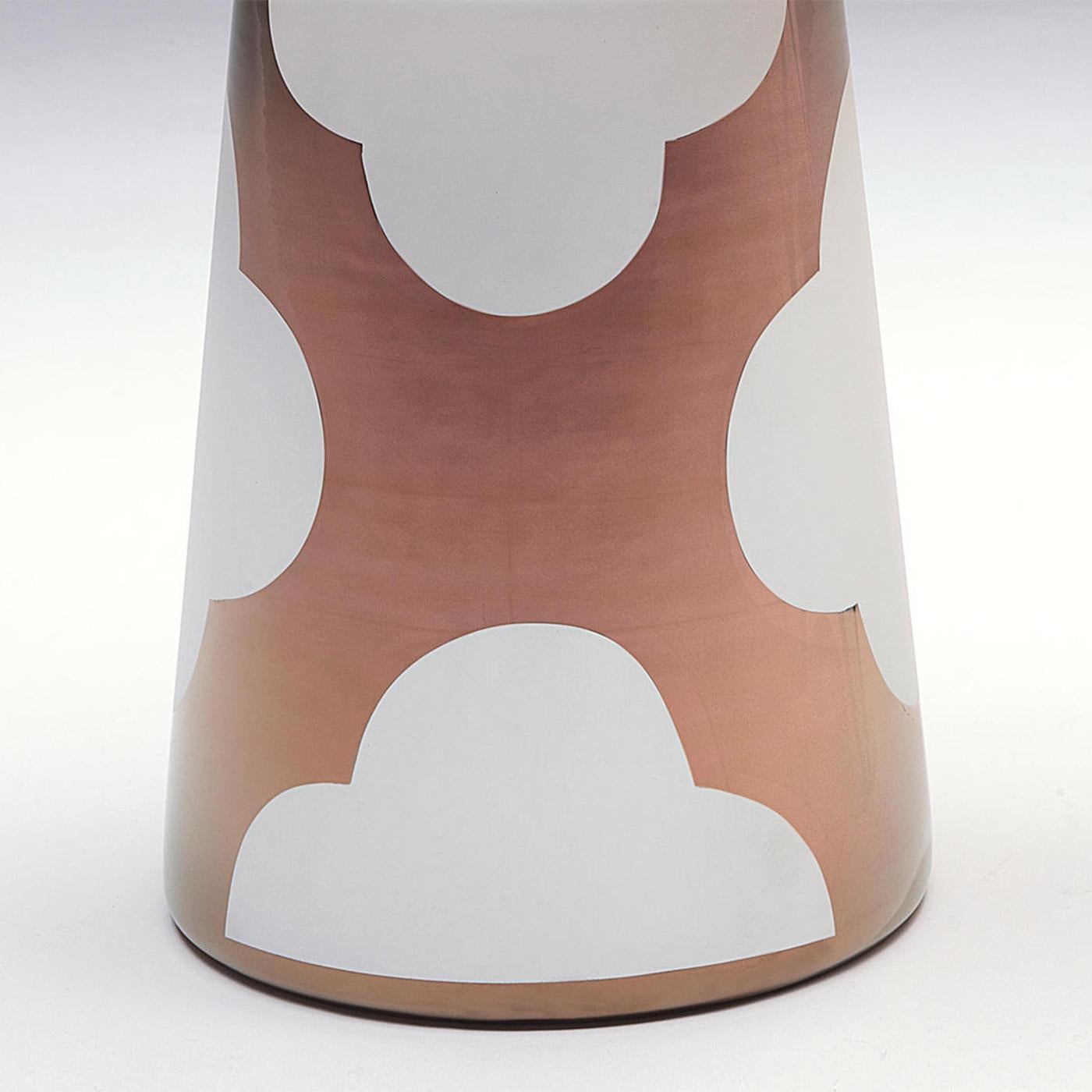 Fait main Table d'appoint en forme de nuage Circus en vente
