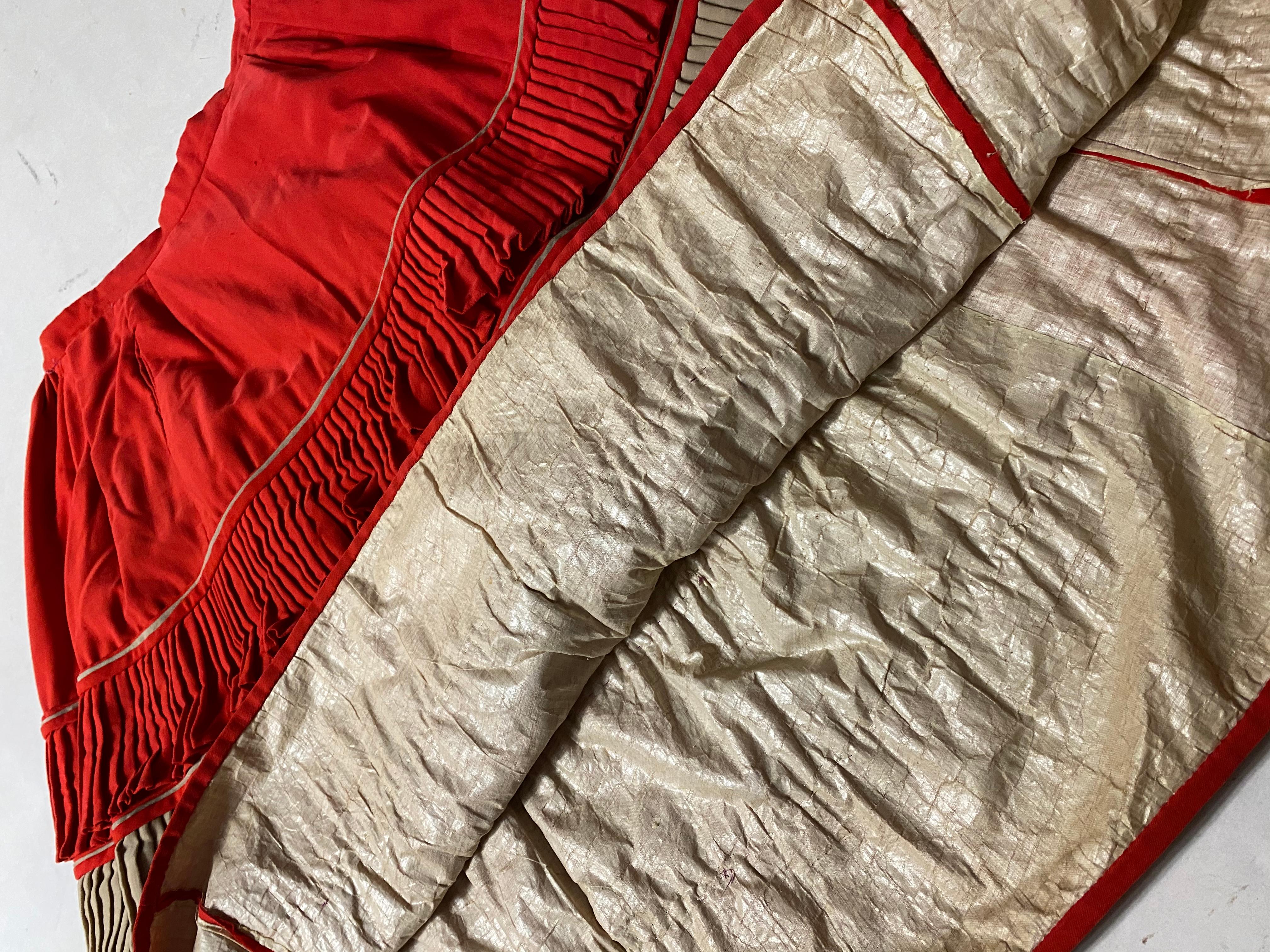An Historical Circus, Fancy or Memorial Dress in Scarlet Challis USA Circa 1890 For Sale 6