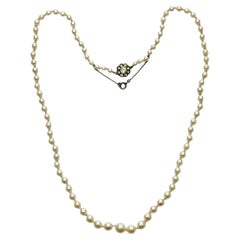 Ciro Graduated Cultured Pearls Knotted Necklace with Silver Clasp circa 1930s