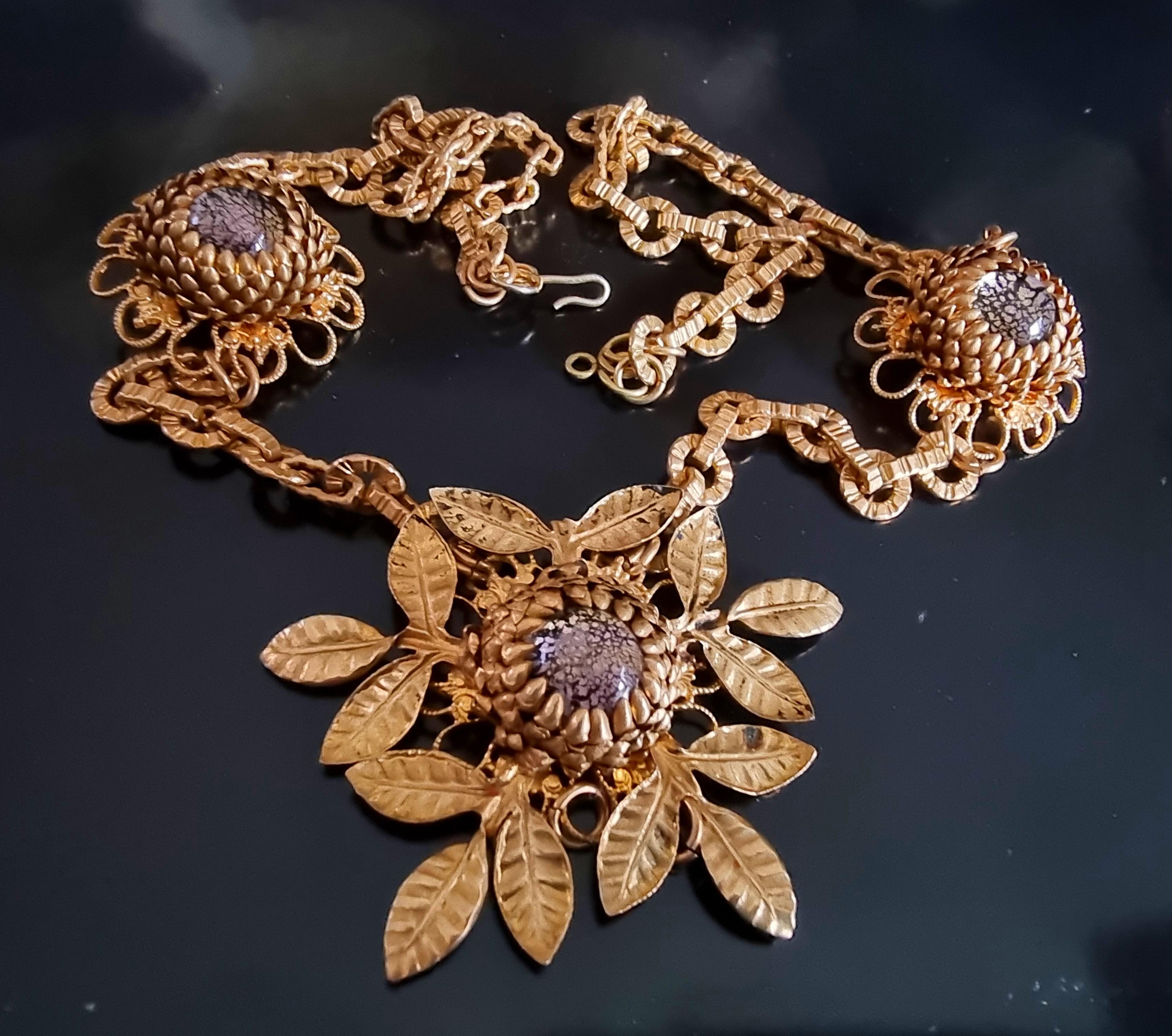 old style necklace