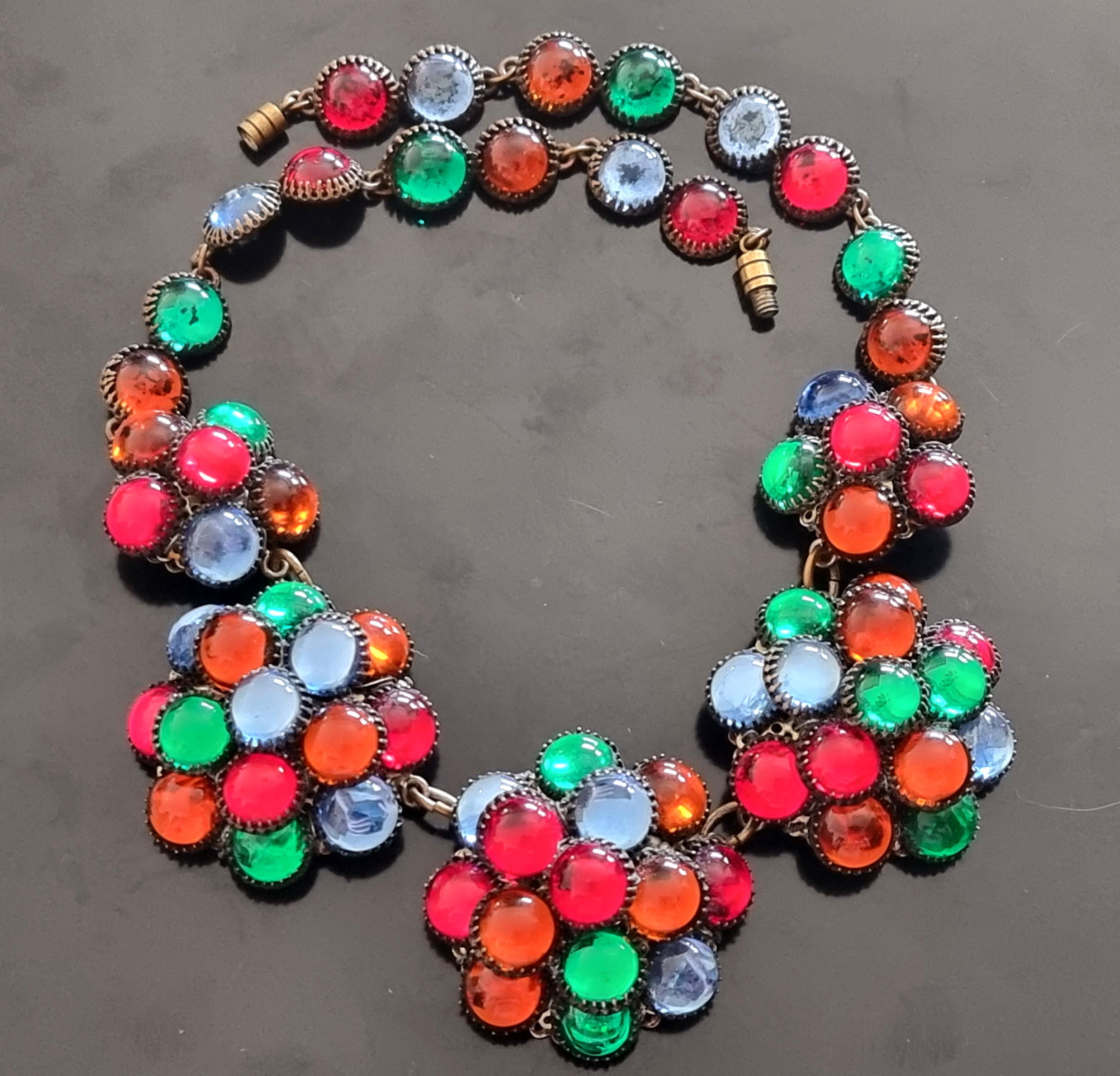 Beautiful old NECKLACE,
50s vintage,
multi-colored glass cabochons,
High Fashion designer CIS countess Cissy ZOLTOWSKA,
total length 39 cm, height 3.5 cm, weight 66 g,
good condition.

Countess Cissy Zoltowska - a name synonymous with elegance and