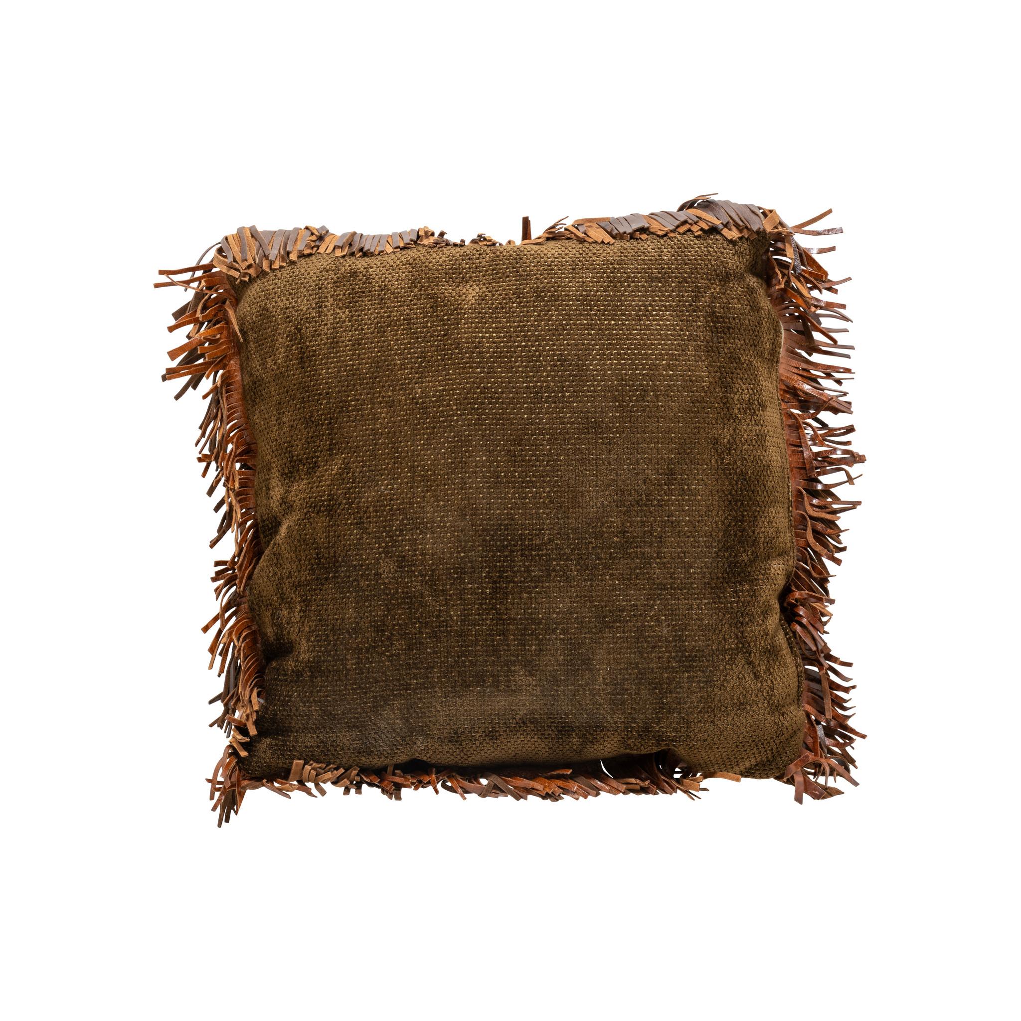 	Paire de coussins en cuir extra-larges conçus par Cisco. Les oreillers sont fabriqués à l'aide d'un patchwork de différents cuirs aux tons chauds. Tous les côtés des coussins sont encadrés par une frange de cuir.  Tissu à l'envers. Idéal pour une
