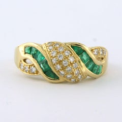 CITIOR 18k Yellow Gold Cocktail Ring with Emeralds & Diamonds