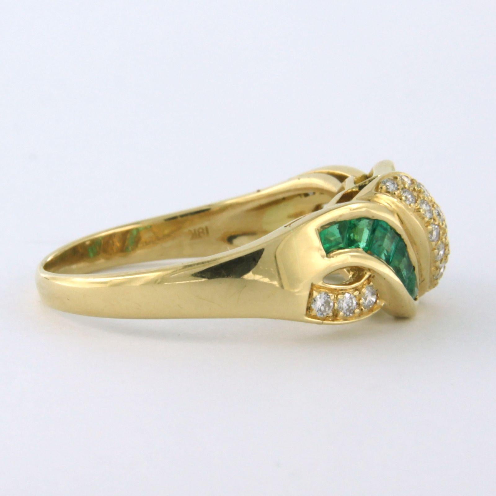 CITIOR - Ring with emerald and brilliant cut diamonds 18k yellow gold For Sale 1