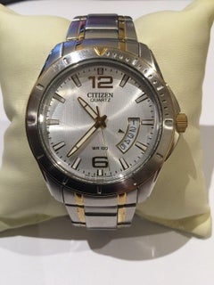 Citizen Quartz S/Steel Gents' Watch with date display.