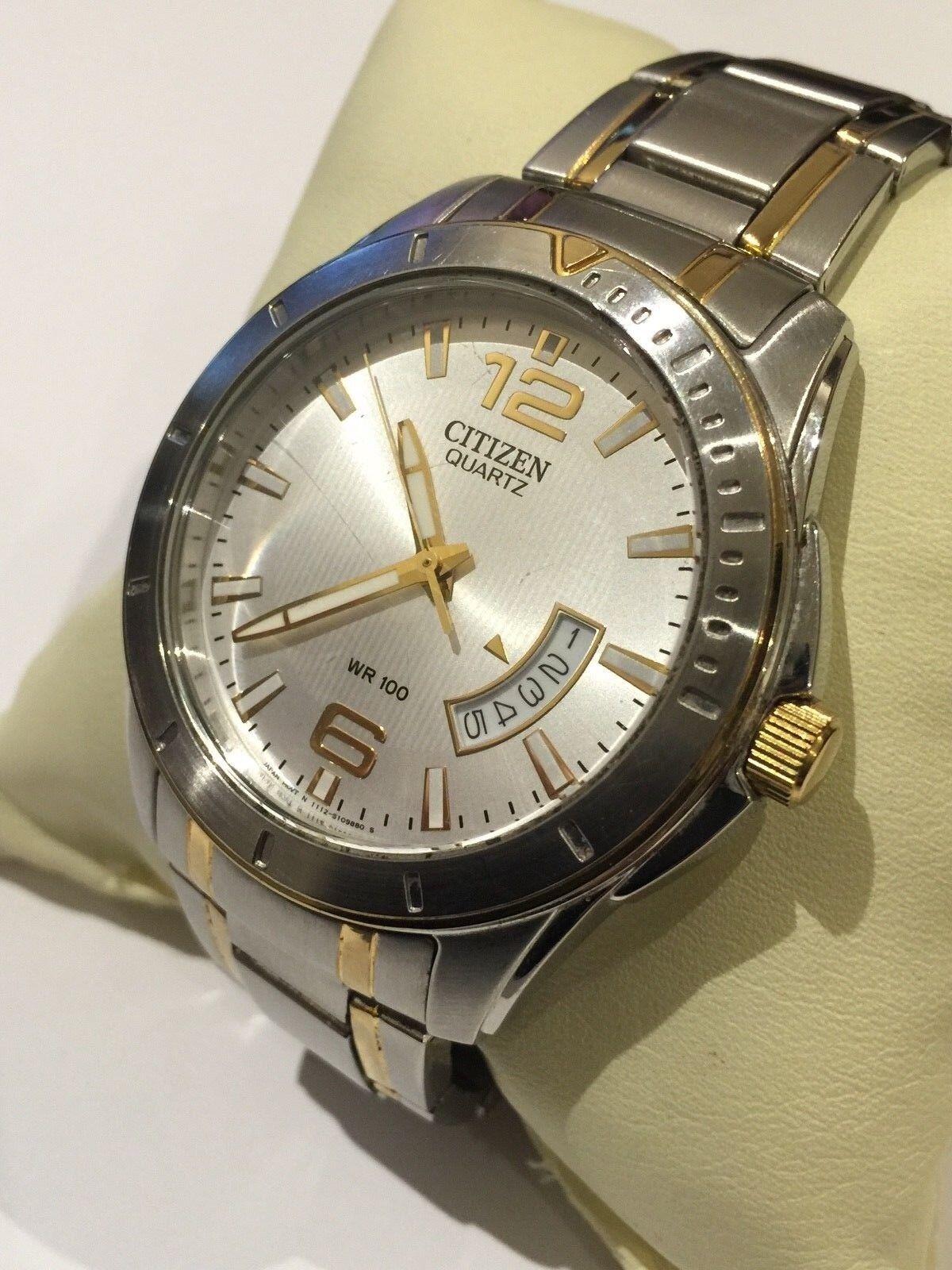 Montre pour hommes Citizen Quartz S/Steel avec affichage de la date. Excellent état - En vente à MELBOURNE, AU