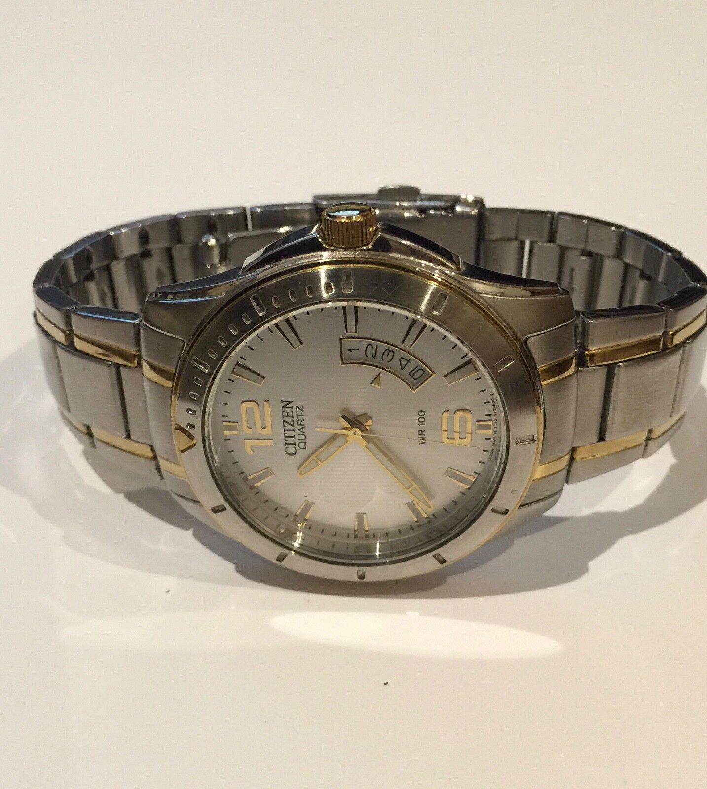 Montre pour hommes Citizen Quartz S/Steel avec affichage de la date. Pour hommes en vente