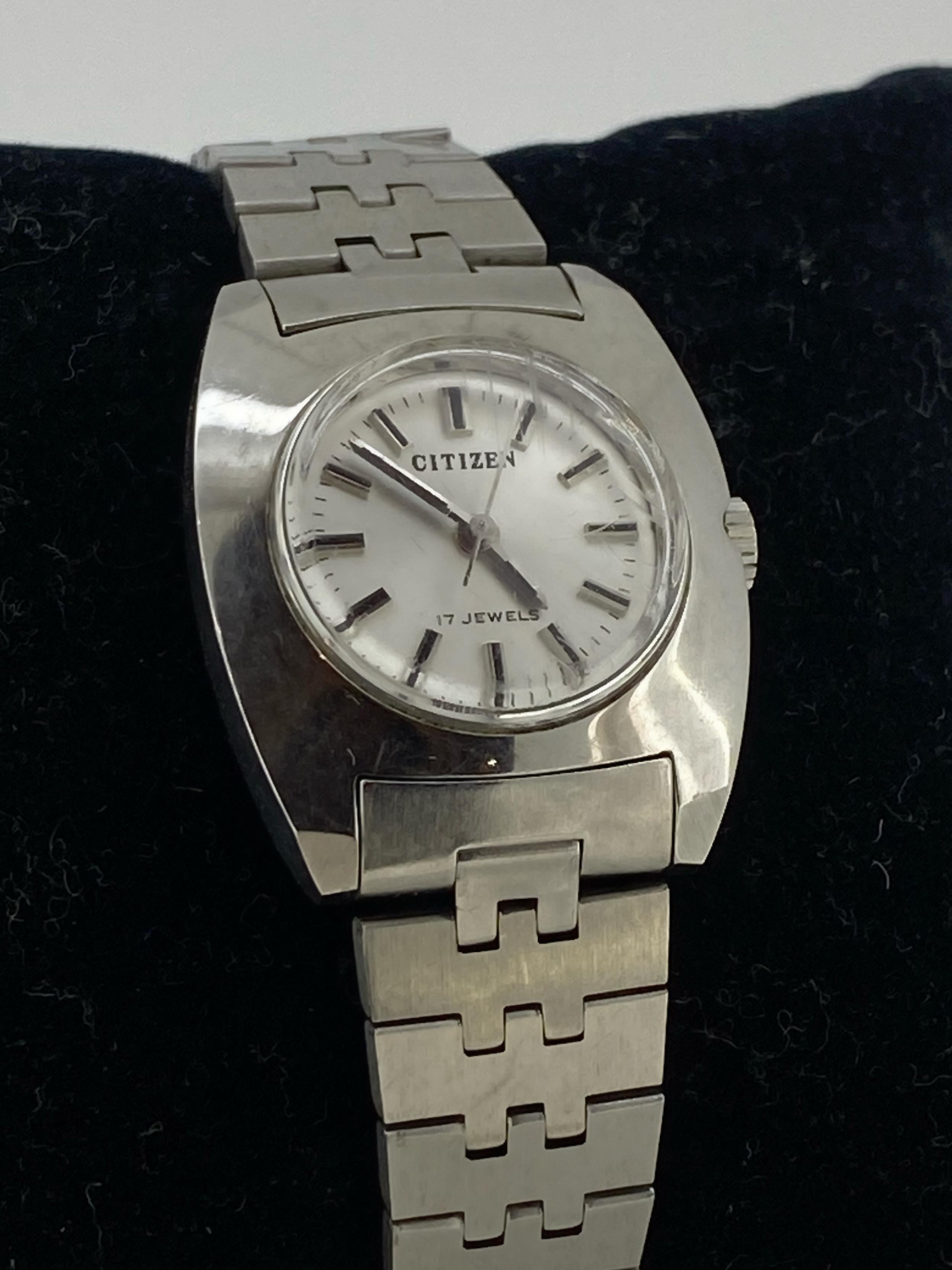 Montre Citizen S/Steel Automatic pour femme 25 mm des années 1970, bracelet d'origine. Excellent état à MELBOURNE, AU