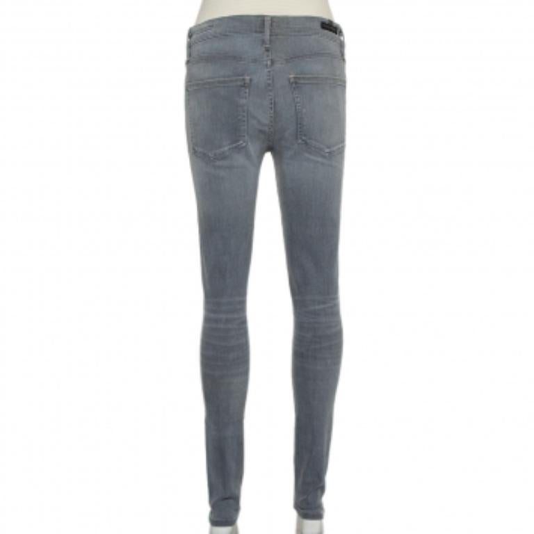 Tailored from a cotton-blend denim, these Citizens of Humanity jeans are designed in a skinny fit. These grey jeans feature five external pockets, belt loops and zip closure. These high-rise bottoms will provide a great look.