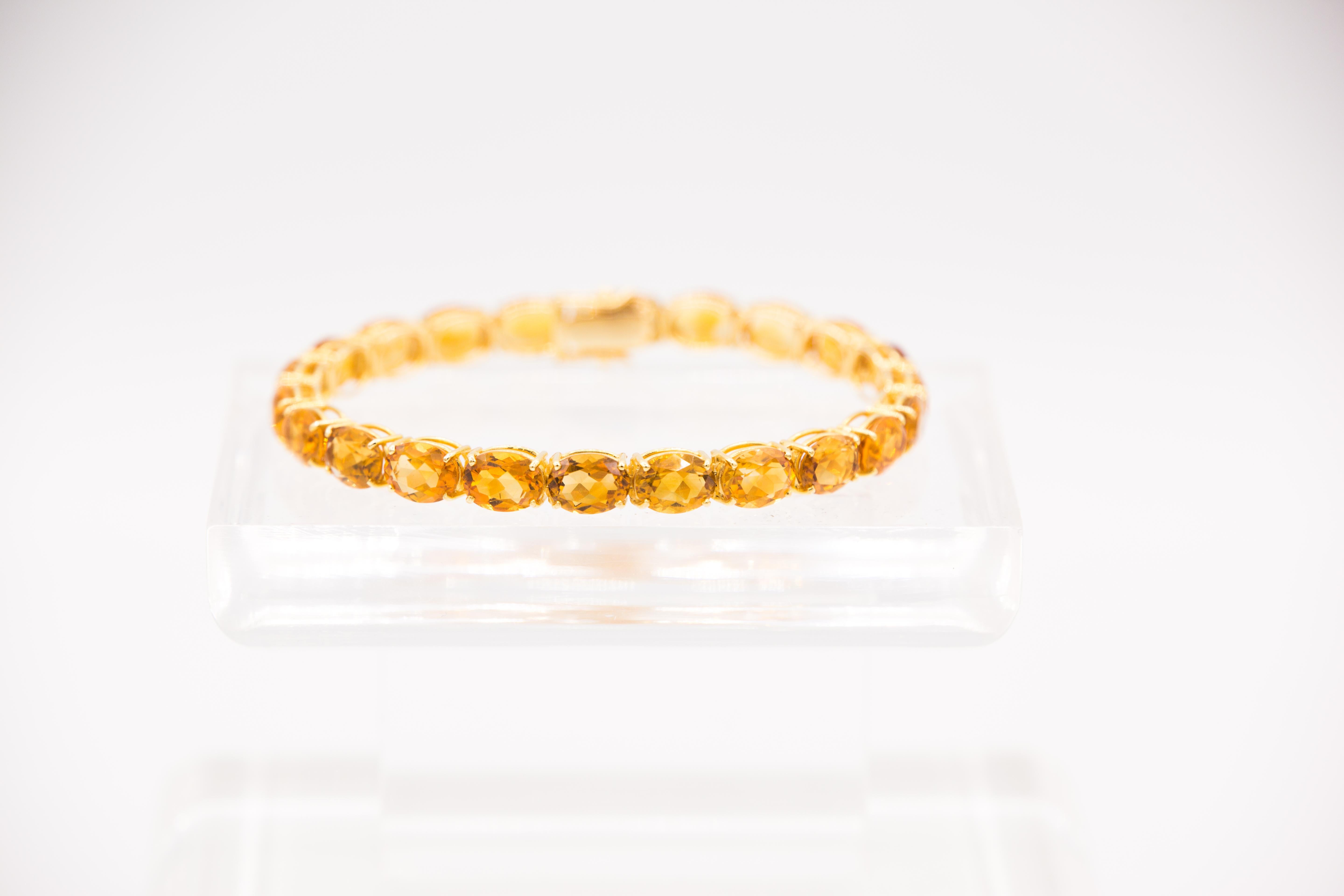 Citrin bracelet 18 k gold In New Condition For Sale In Bad Kissingen, DE