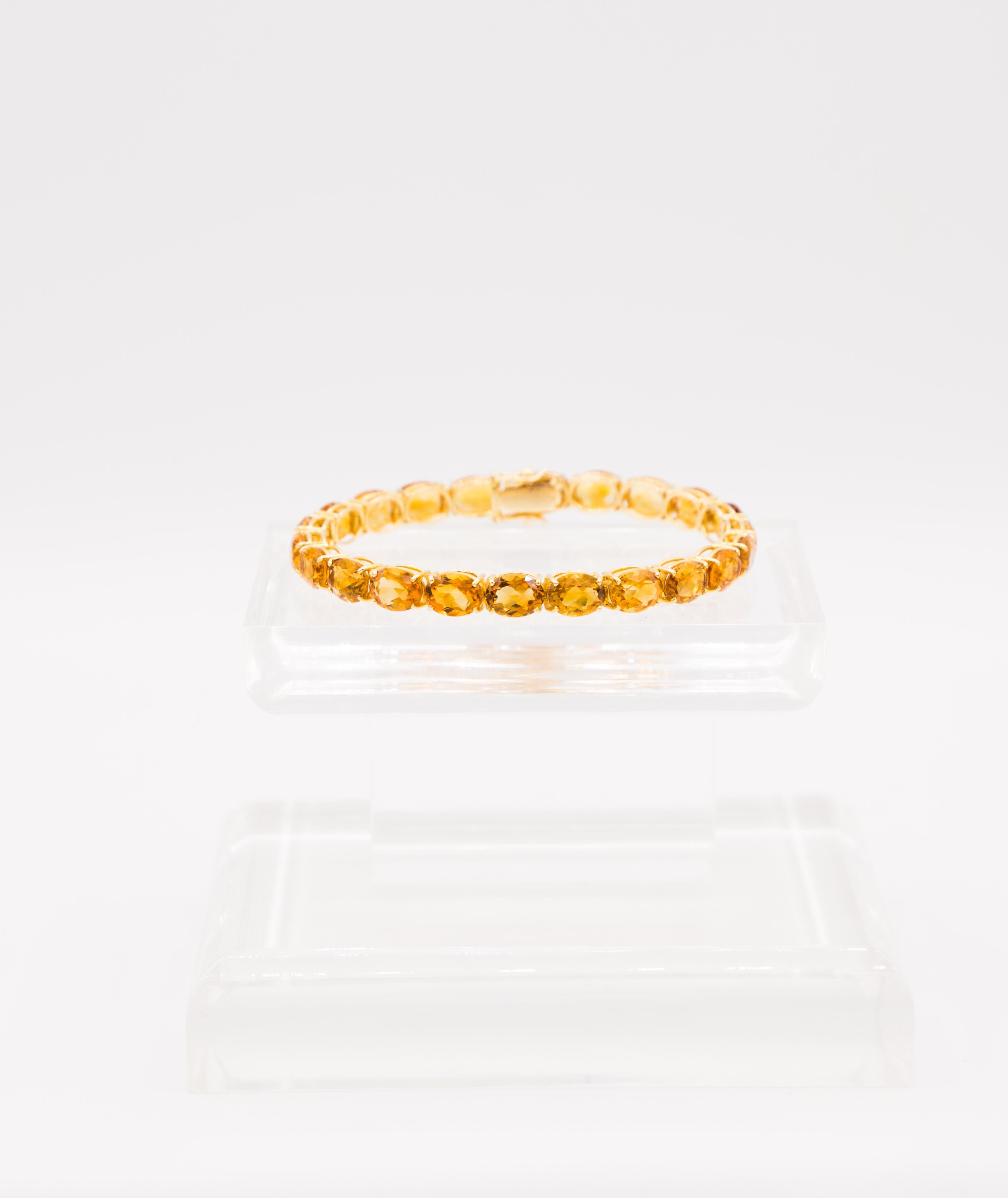 Citrin bracelet 18 k gold For Sale 1