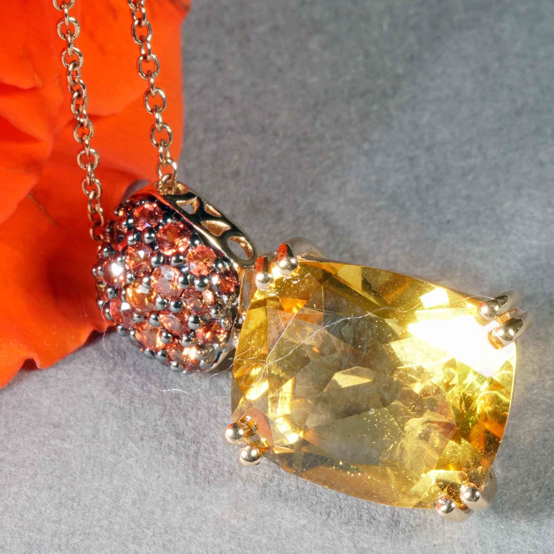 da uomo o donna Collana Citrin Orange Saphire: una combinazione straordinaria 4,62 ct rodio nero in vendita