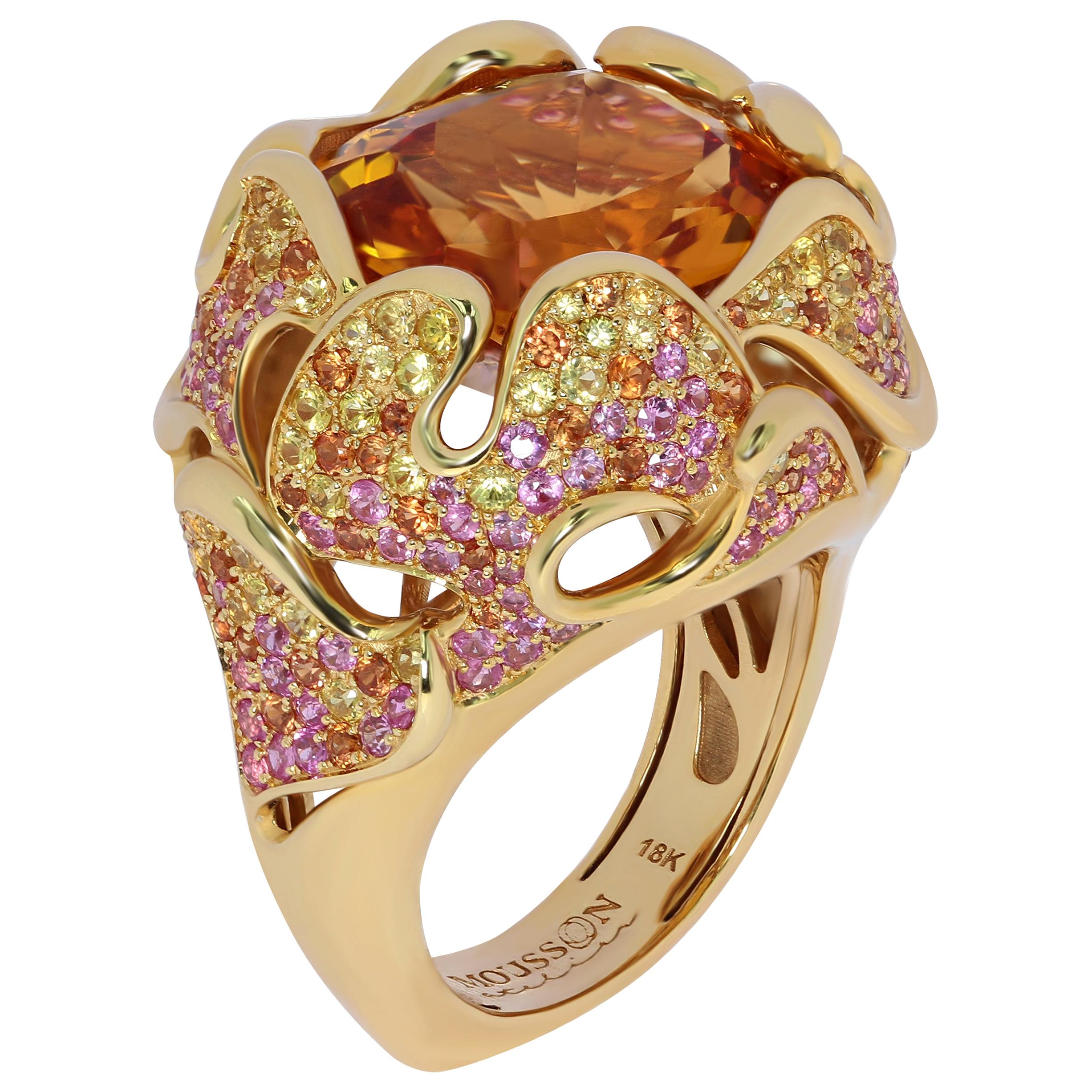 Citrine 12.34 Carat Pink Yellow Orange Sapphire 18 Karat Yellow Gold Ring For Sale