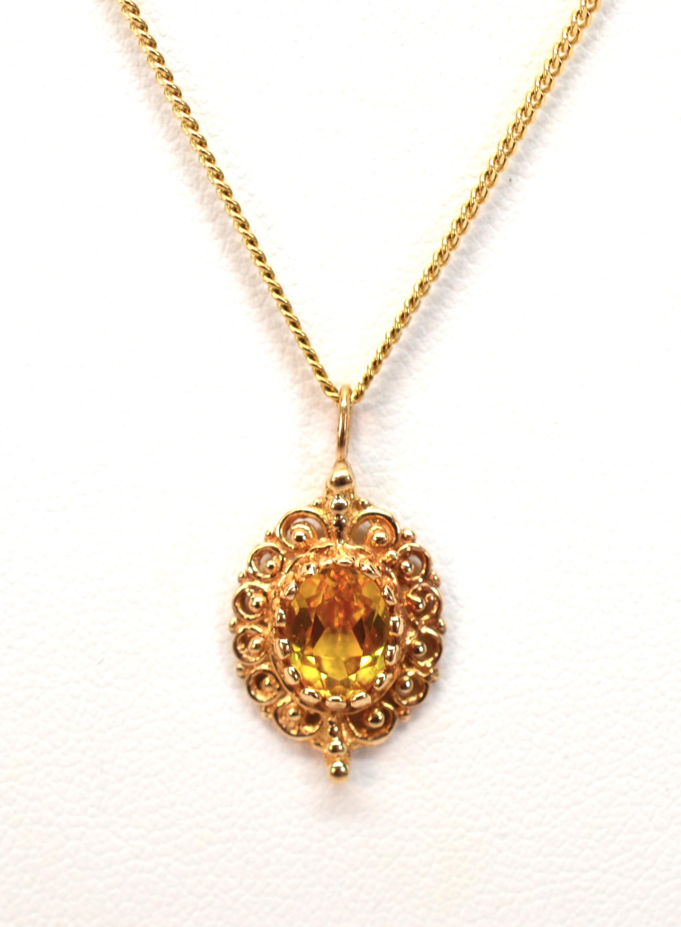 Citrine 14 Karat Yellow Gold Filigree Pendant Necklace In New Condition For Sale In Mount Kisco, NY
