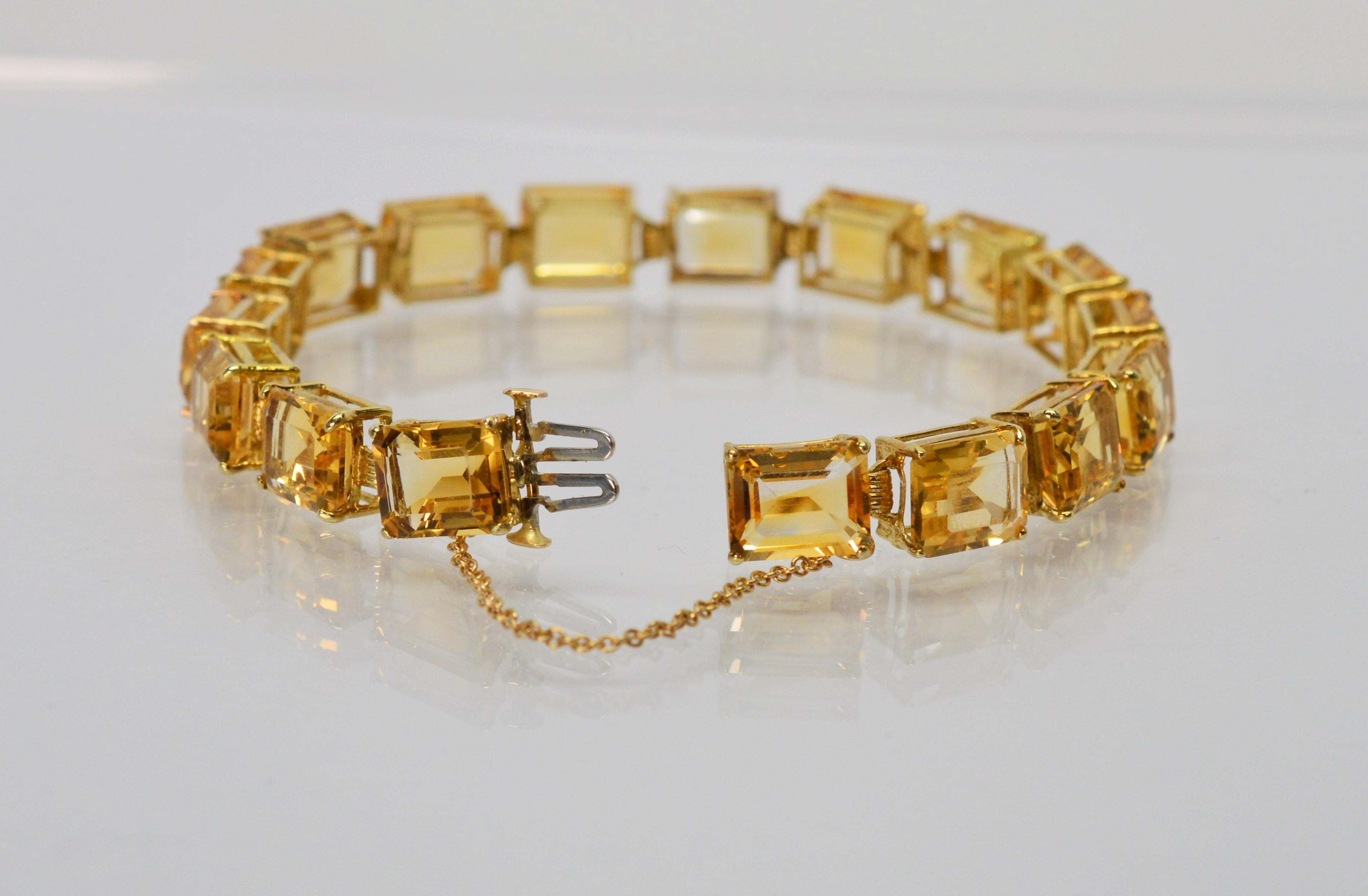 Citrine 14 Karat Yellow Gold Link Bracelet In Excellent Condition In Mount Kisco, NY